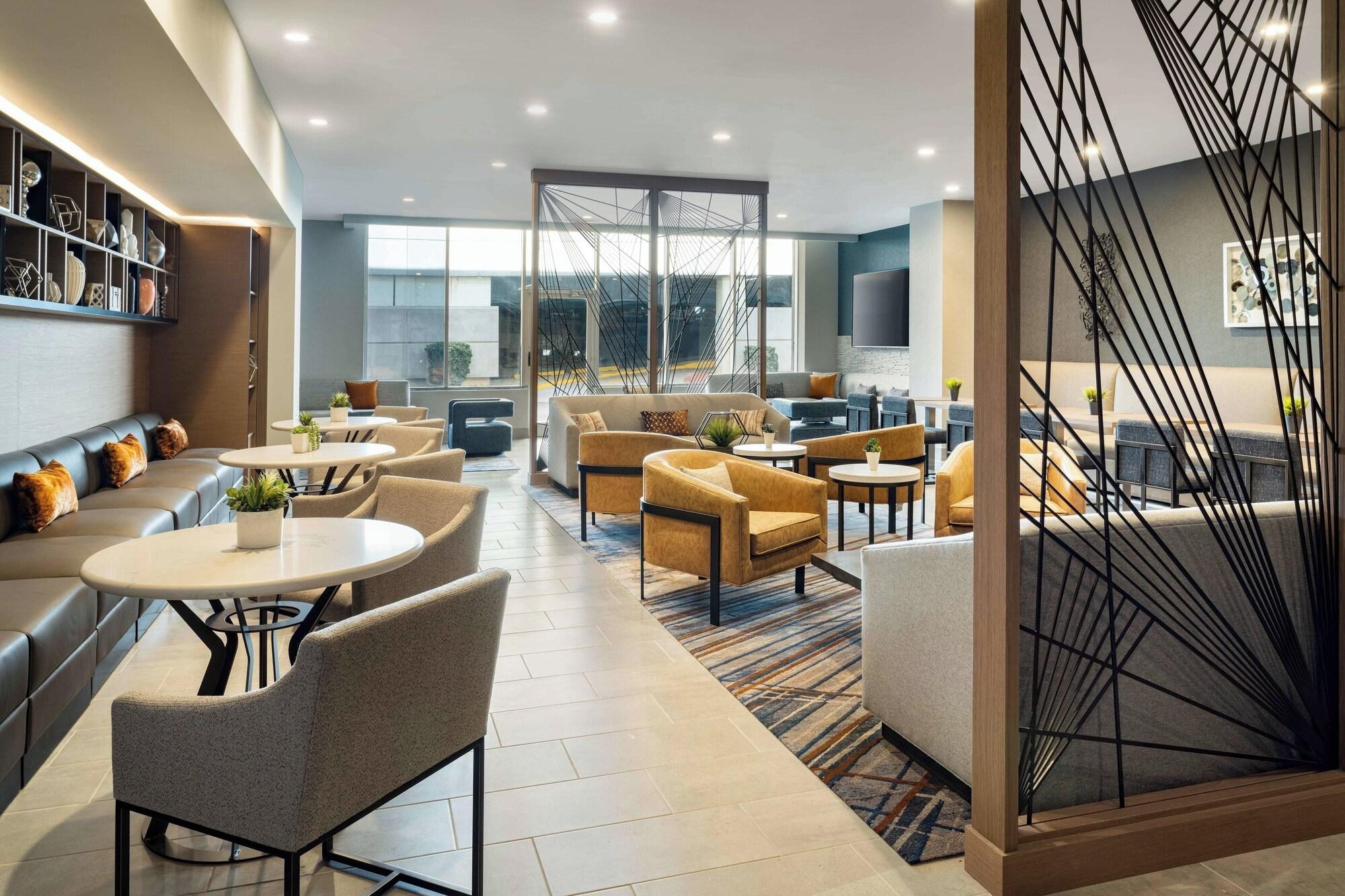 Bar/Salón Marriott Greensboro Downtown