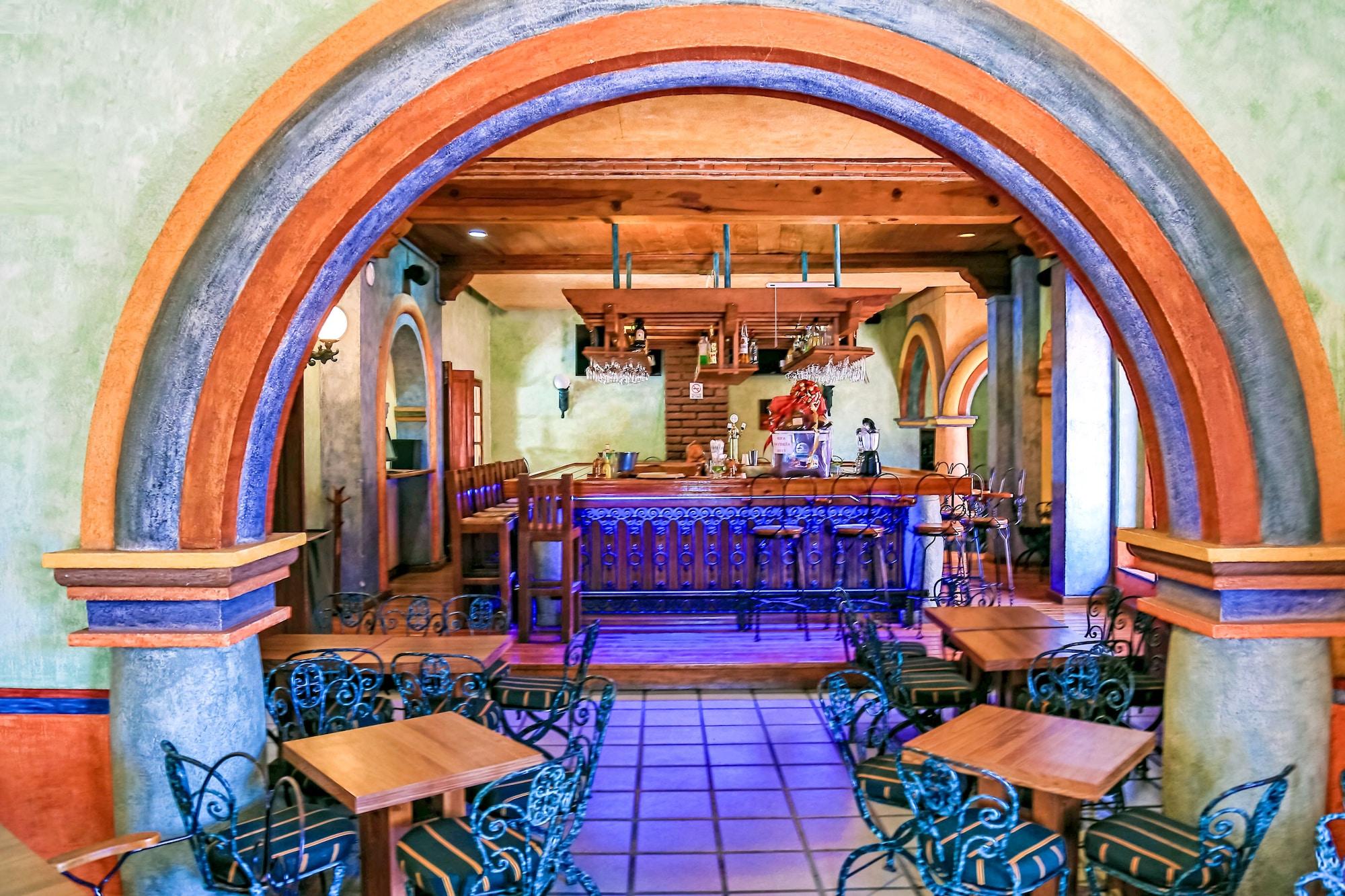 Bar/Salón Hotel La Plaza de Tequisquiapan