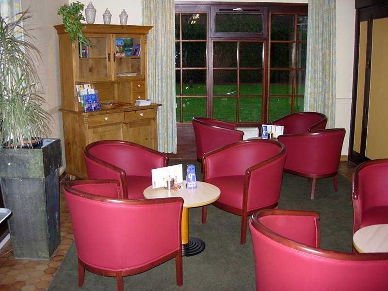 Bar/Salón Campanile Gent