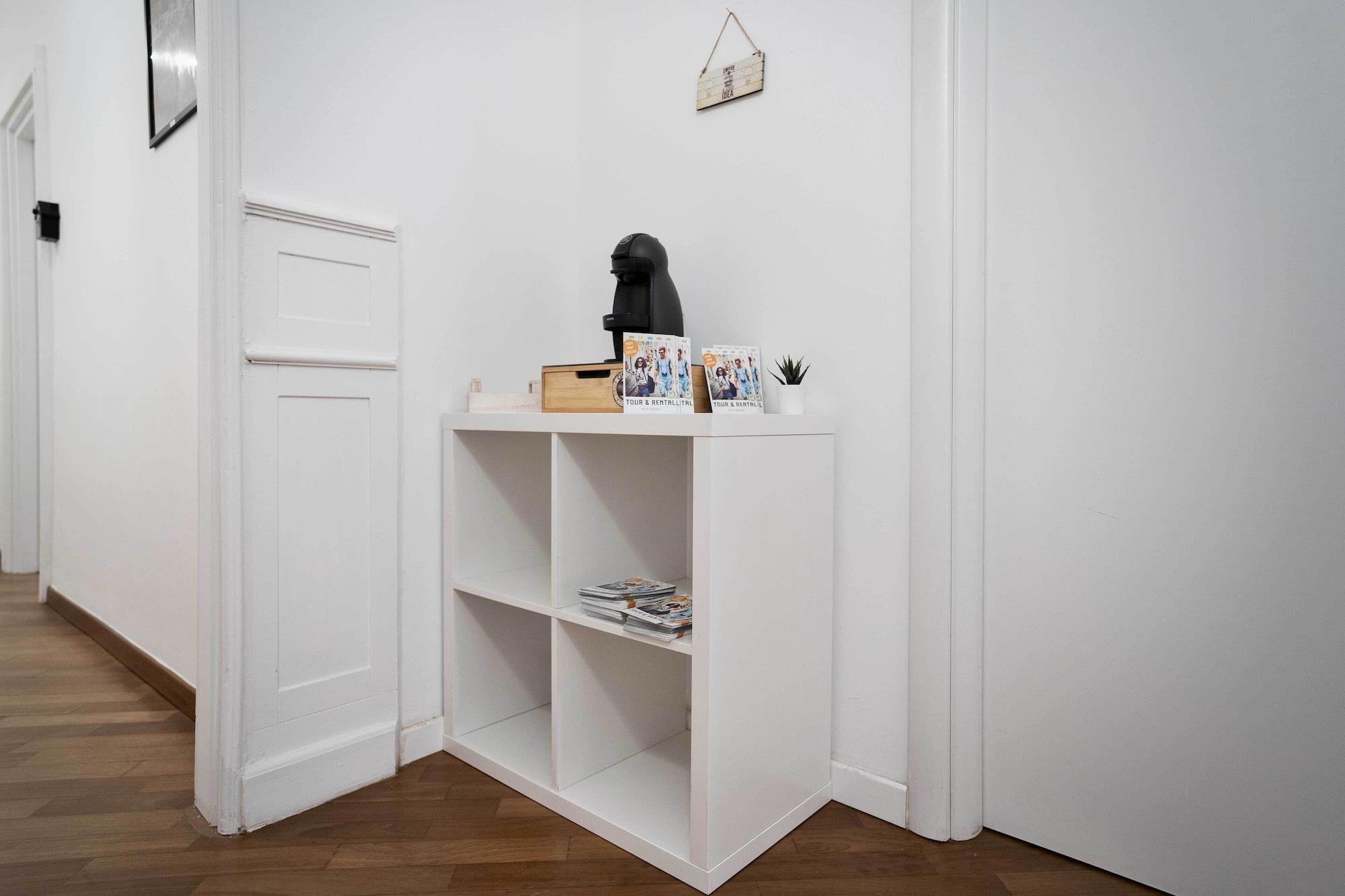 Vista Lobby DANTE 138 CLASS ROOMS & APARTMENTS