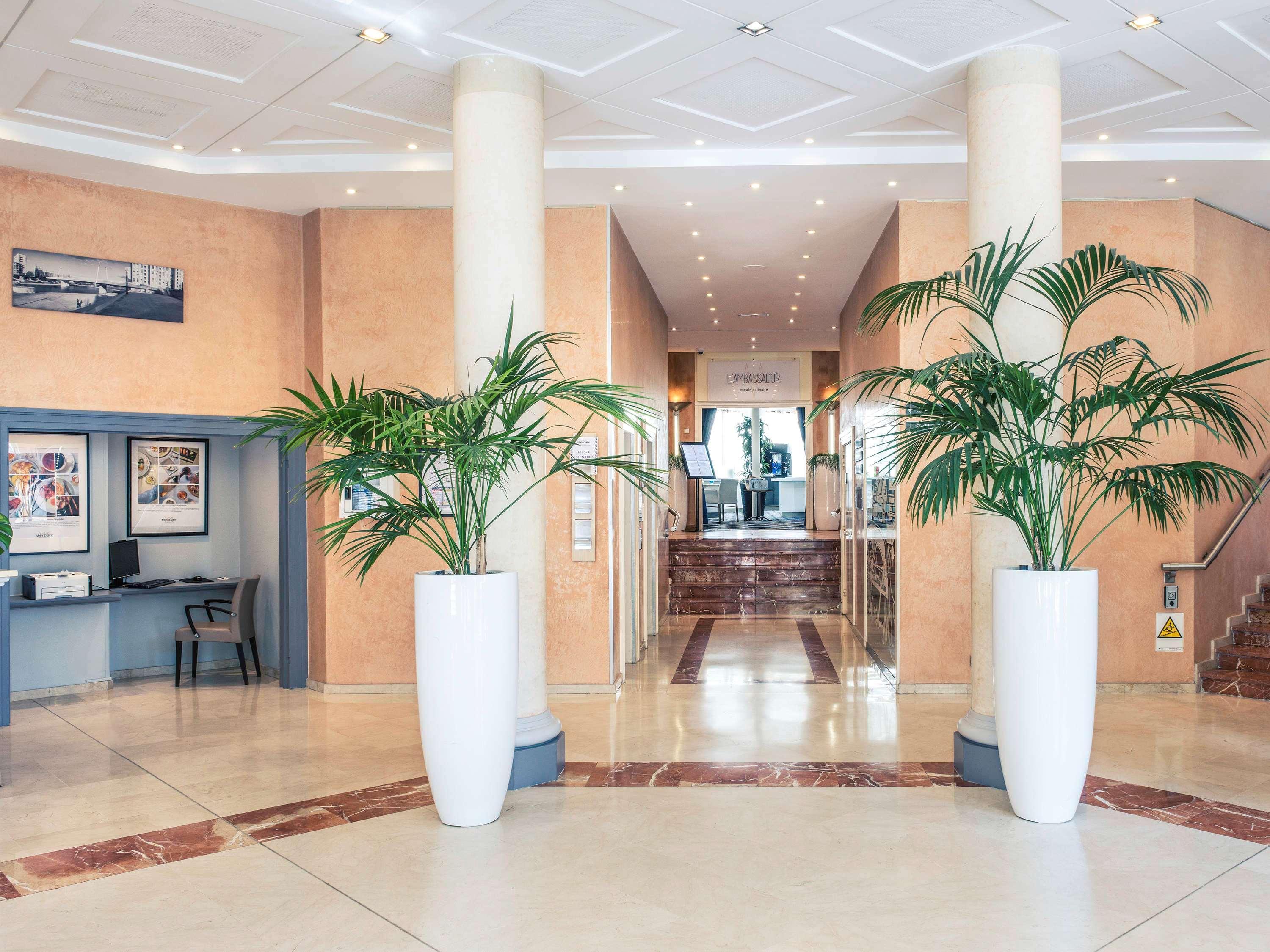 Vista Lobby Mercure Montpellier Centre Antigone