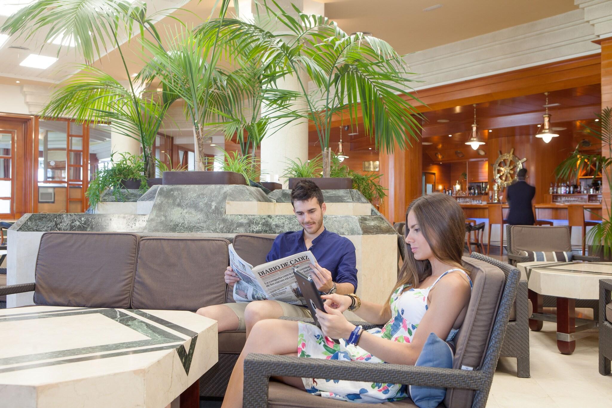 Vista Lobby Hotel Puertobahia & Spa