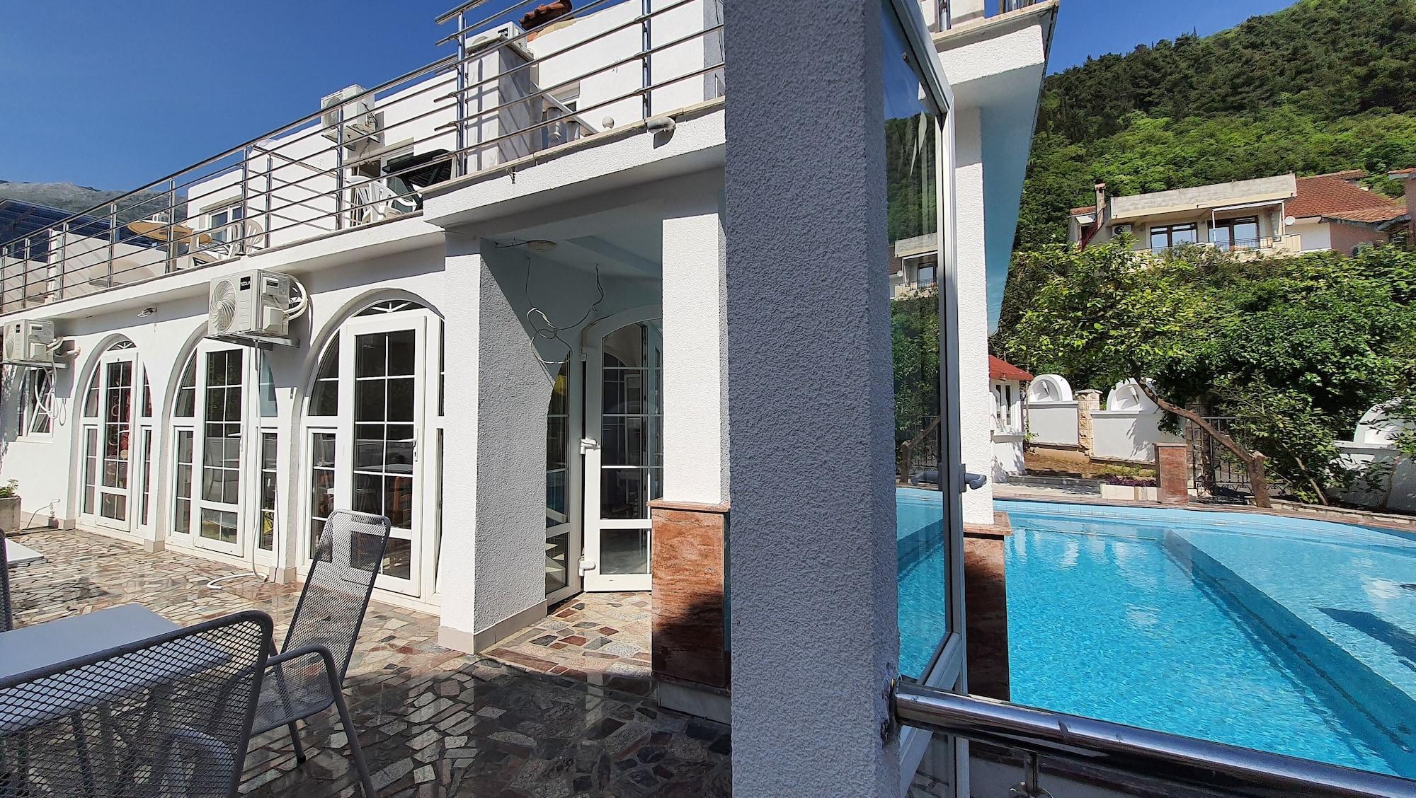 Vista Exterior Villa Golf