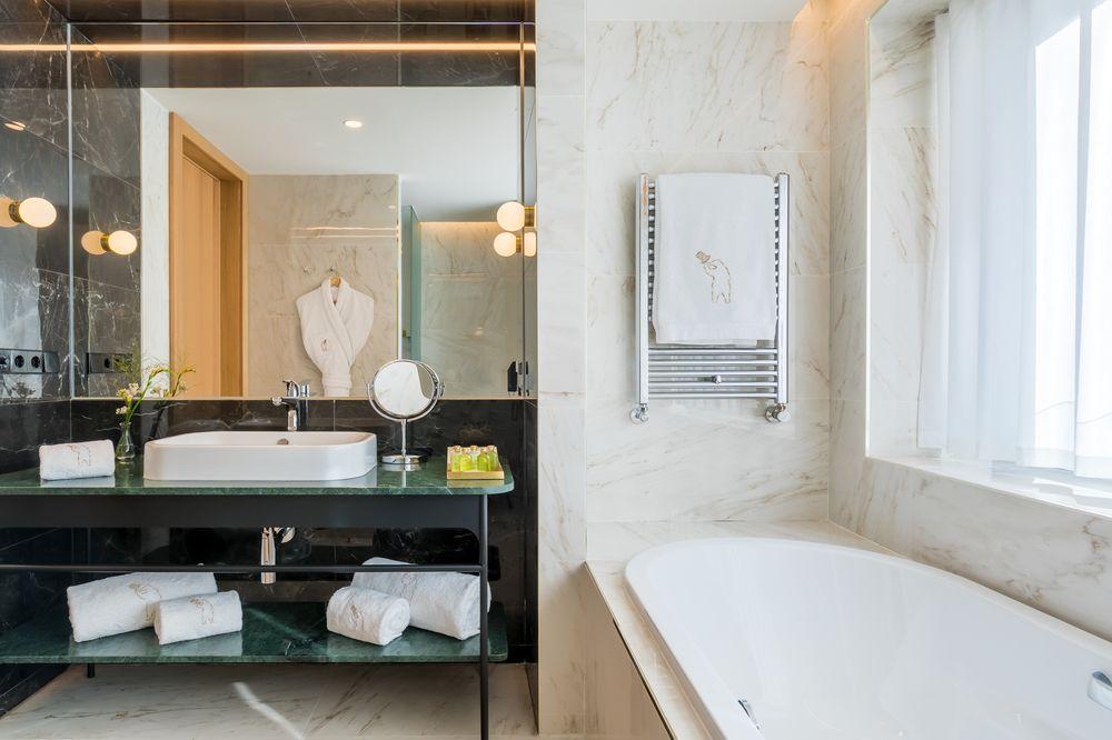 Hotel Barcelo Torre de Madrid