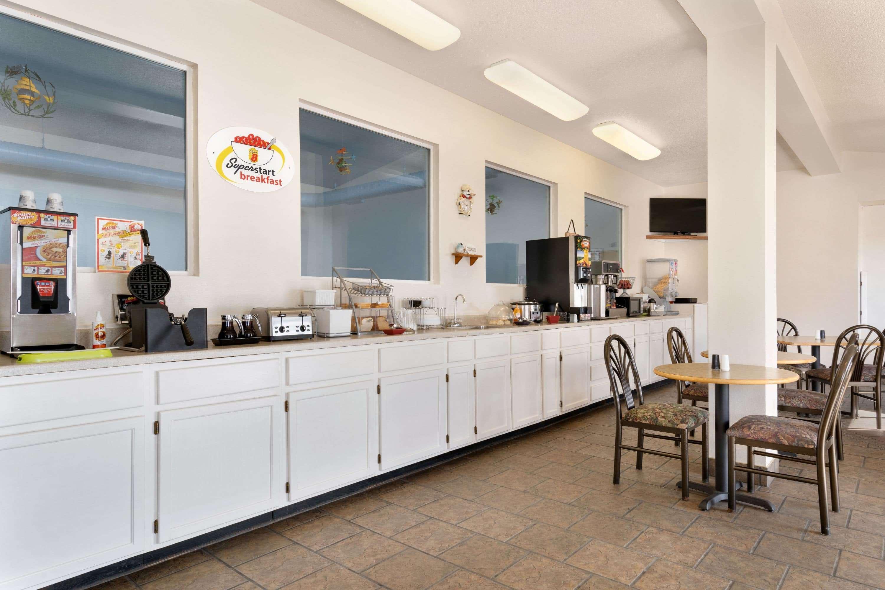 Restaurant Super 8 by Wyndham Custer/Crazy Horse Area