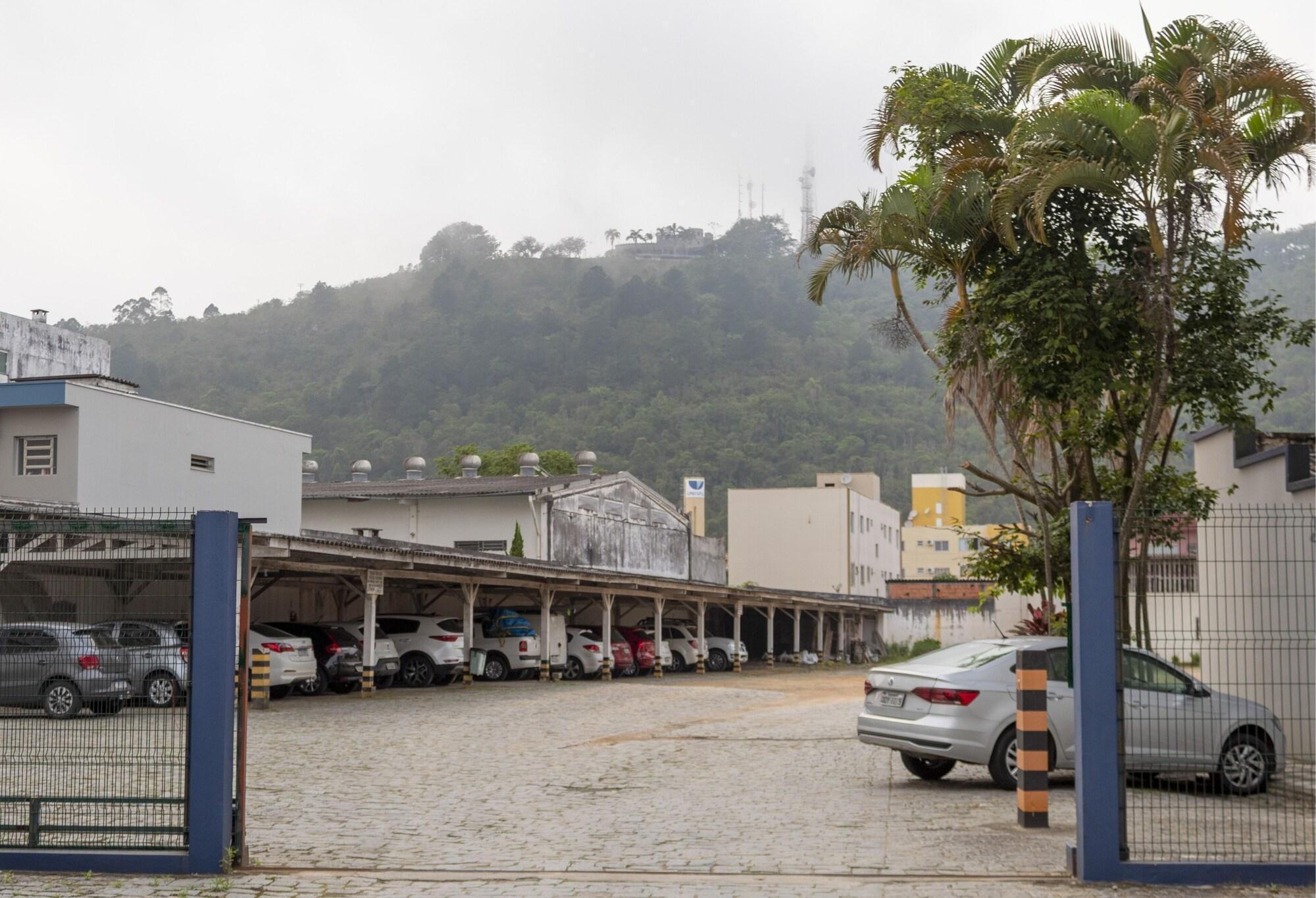 Vista Exterior Hotel Vitória