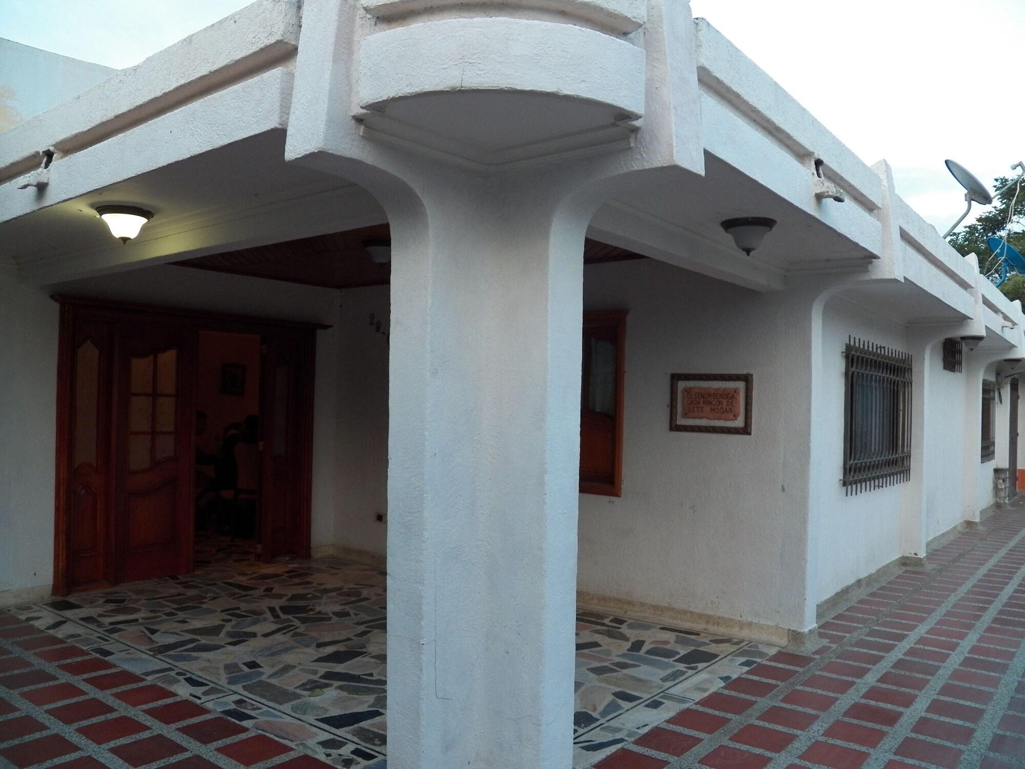 Vista Exterior Hostal Hogar Buenaventura