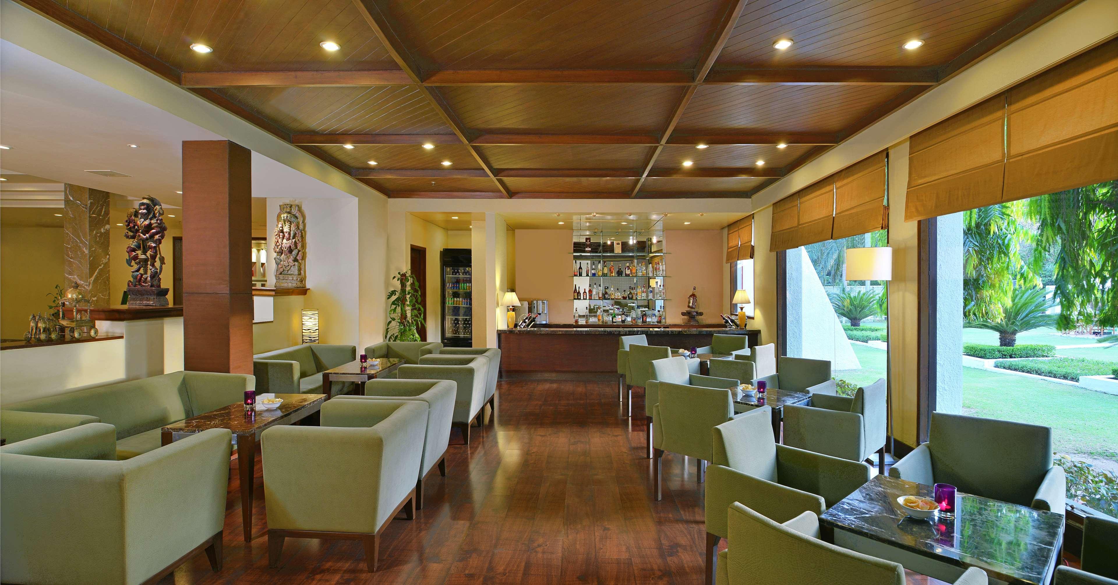 Bar/Salón The Radisson Jass Hotel Khajuraho