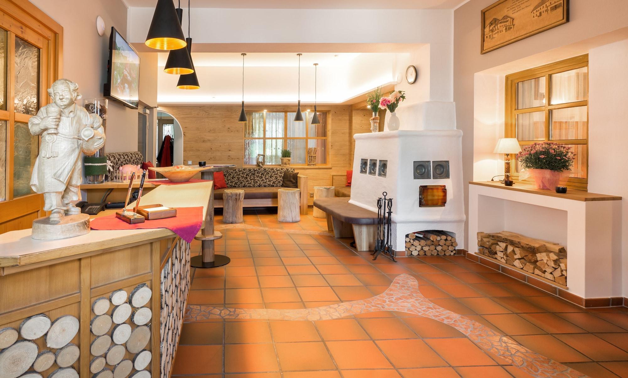 Vista Lobby Der Tröpolacherhof Hotel & Restaurant