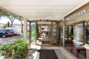 Alojamiento - Hotel Tevere