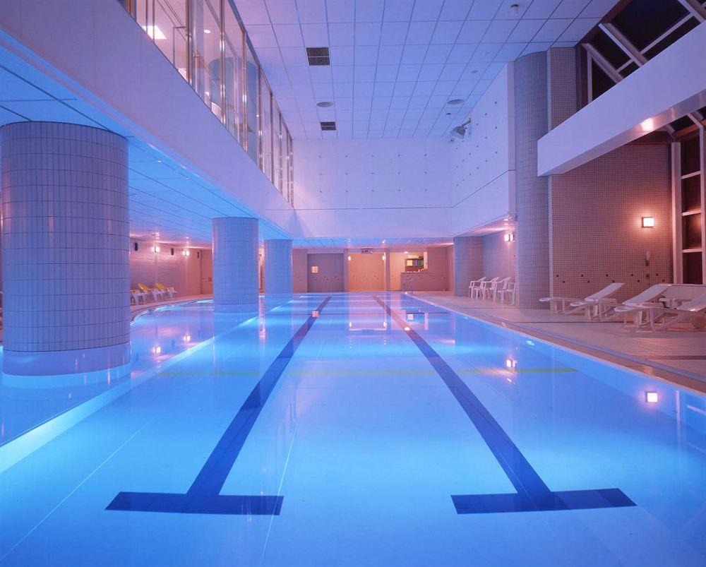 Vista Piscina Grand Mercure Sapporo Odori Park