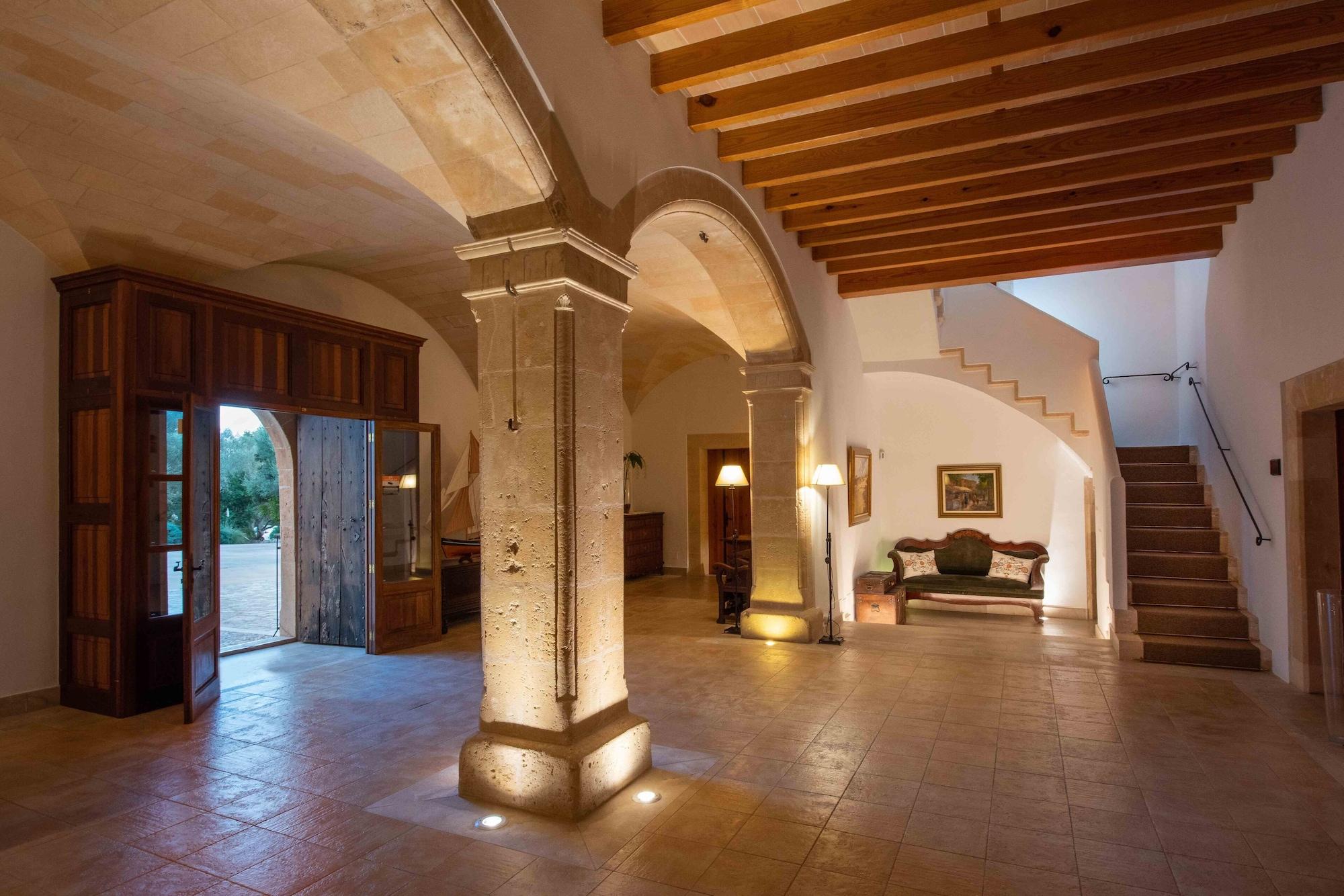 Vista Lobby Finca Son Roig by Valentin