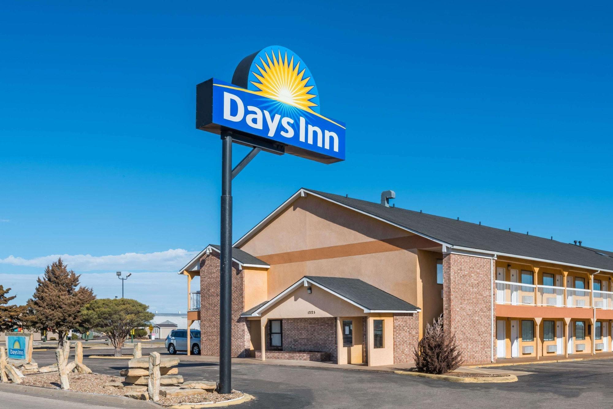 Varios Days Inn by Wyndham Russell