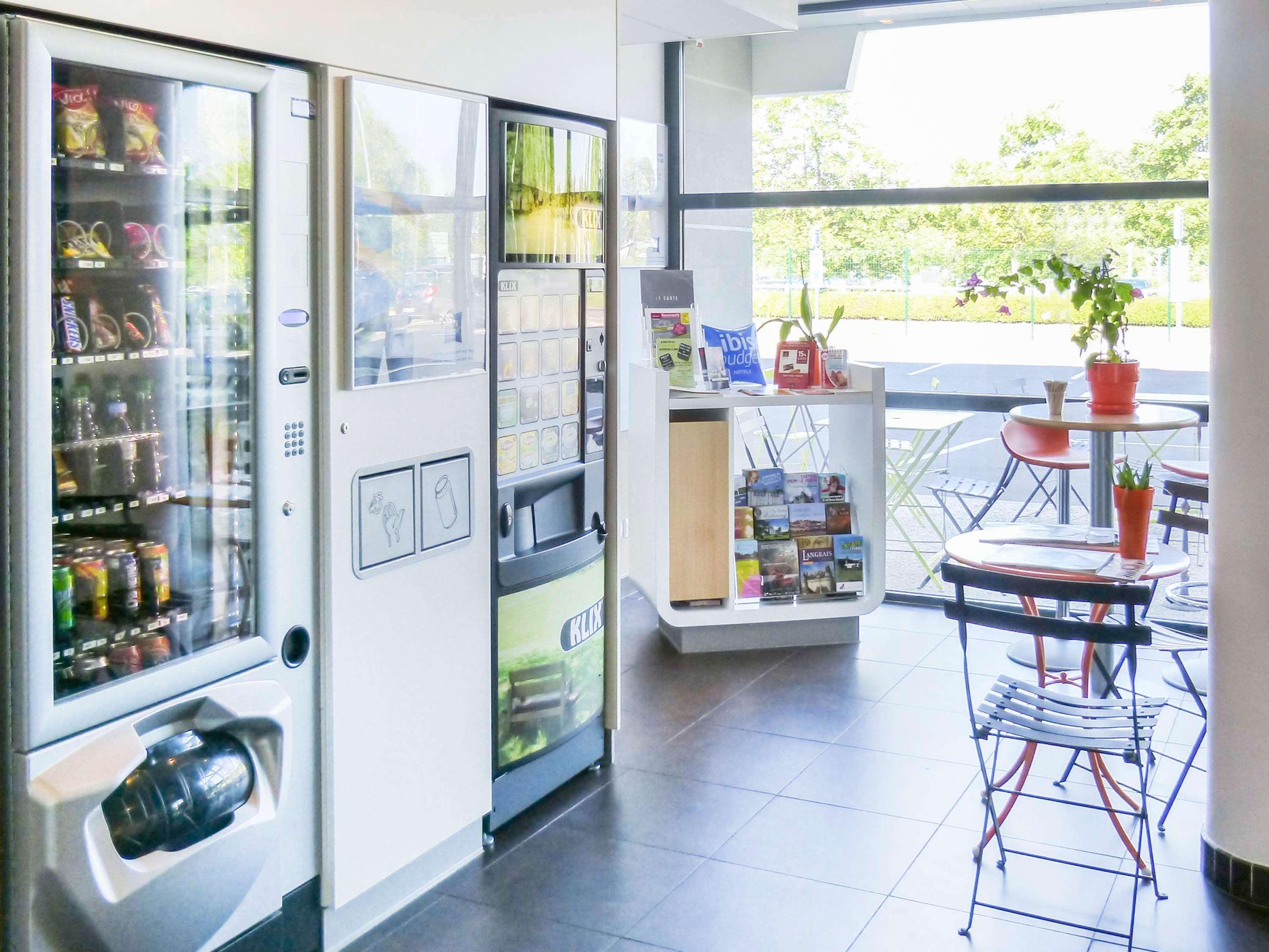 Vista Lobby ibis budget Tours Nord