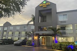 Alojamiento - Quality Inn Miami Airport - Doral