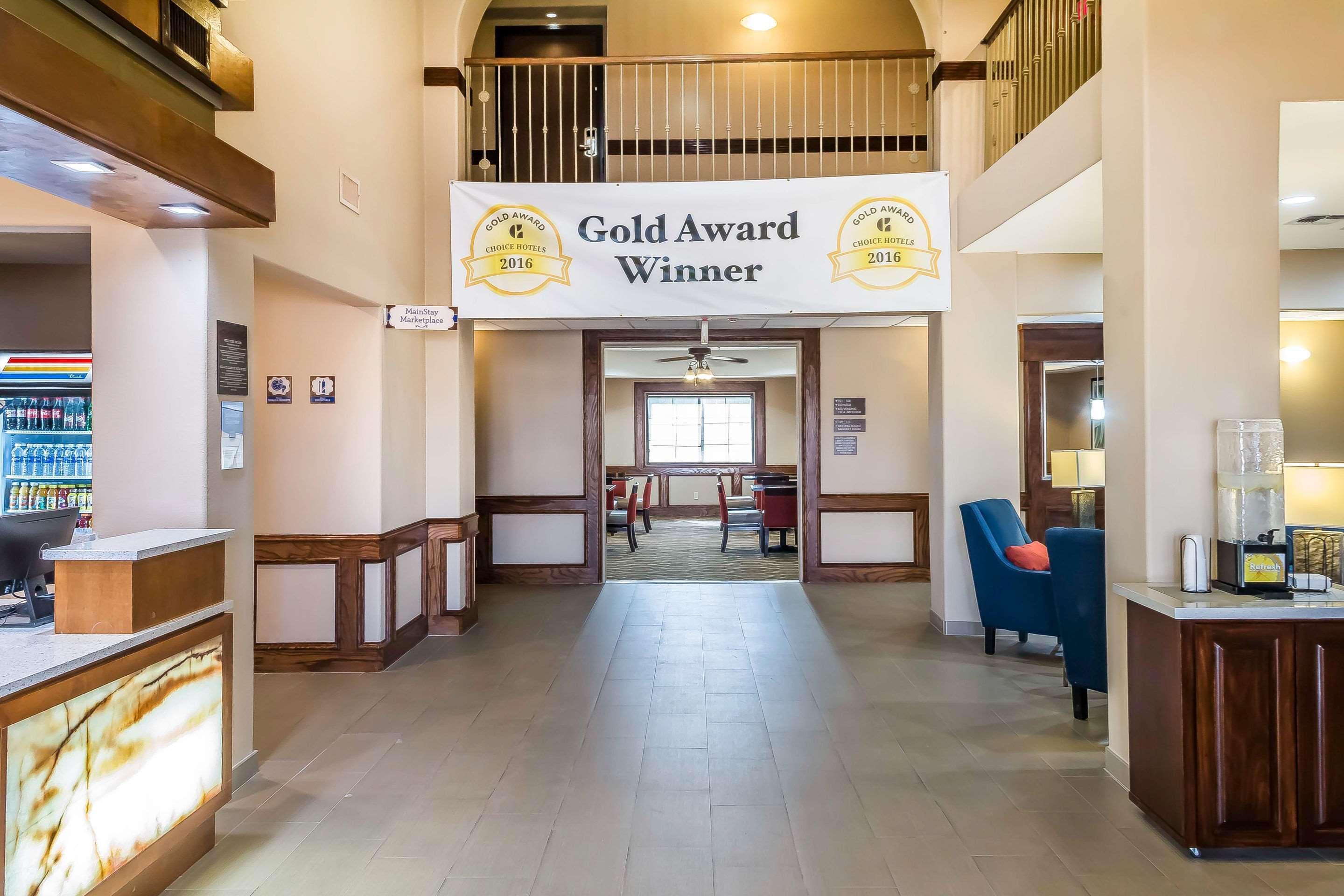 Vista Lobby Mainstay Suites Edinburg