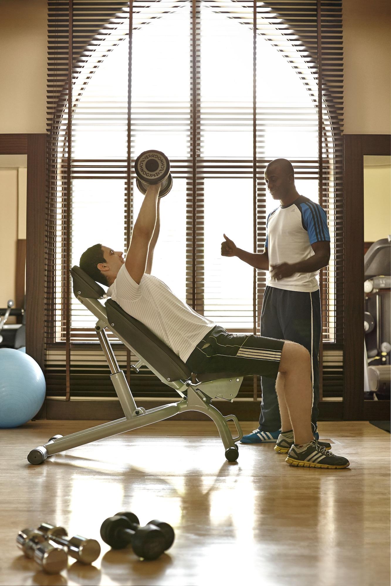 Gimnasio Shangri-La Hotel Apartments Qaryat Al Beri