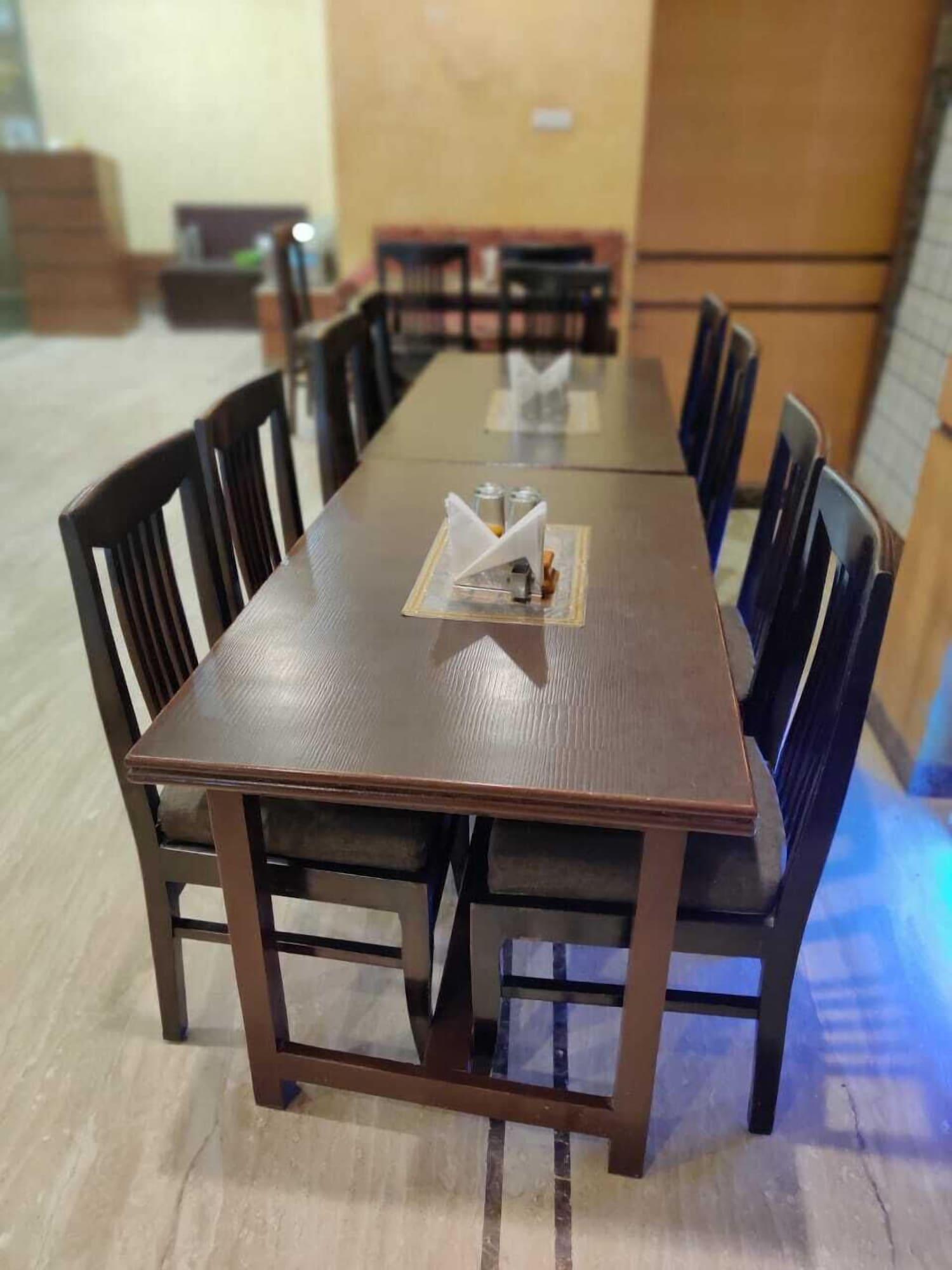 Restaurant Hotel Anurag