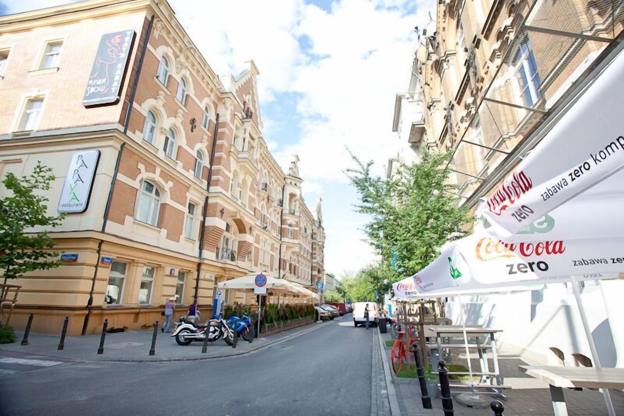 Vista Exterior Moon Hostel Warszawa