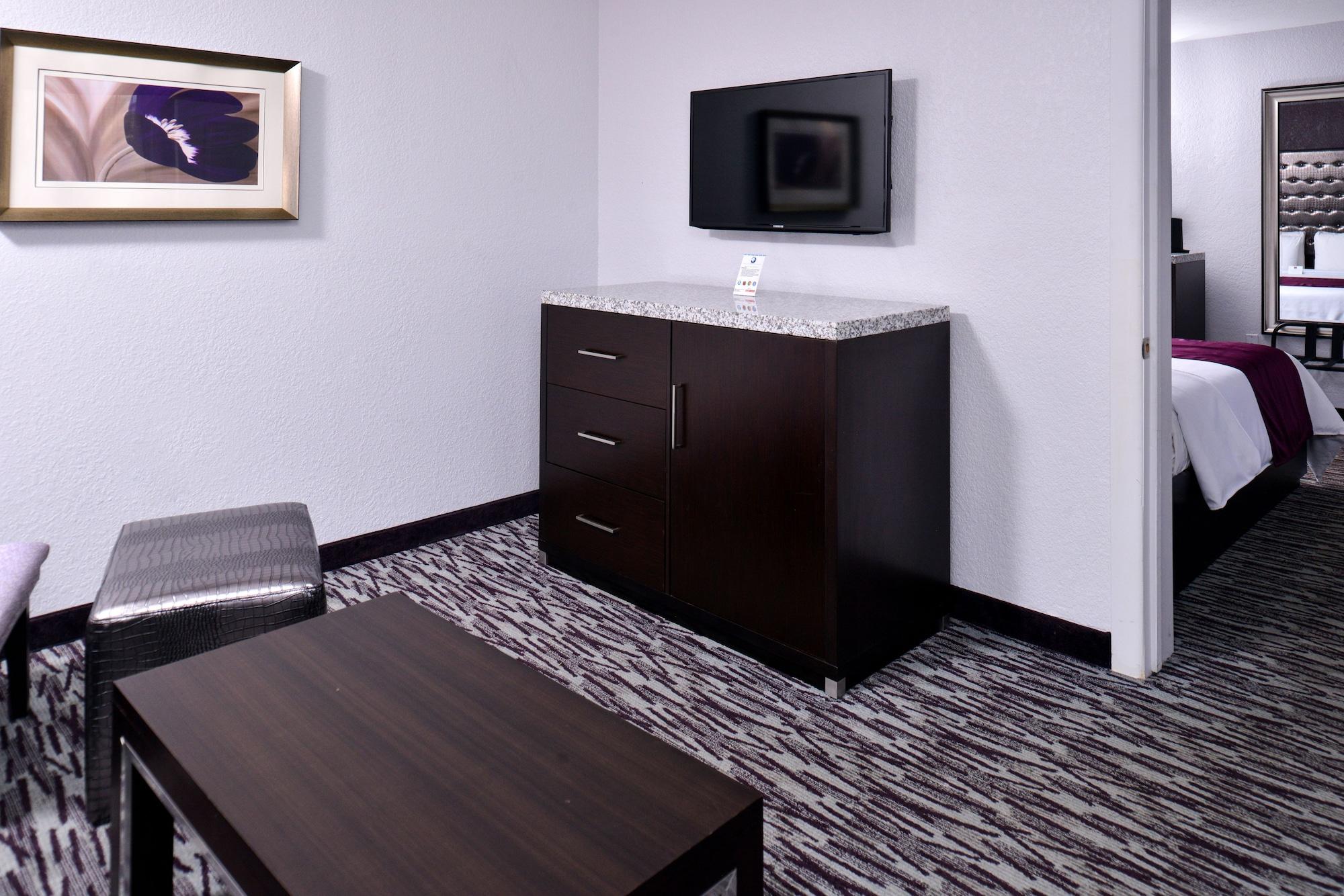 Habitación Clarion Inn & Suites Across From Universal Orlando Resort