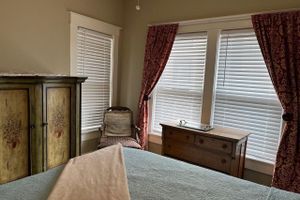 Alquiler Vacacional - Charming 2-BR apt 4 min to hospital, free WiFi, in Memphis Midtown, free parking