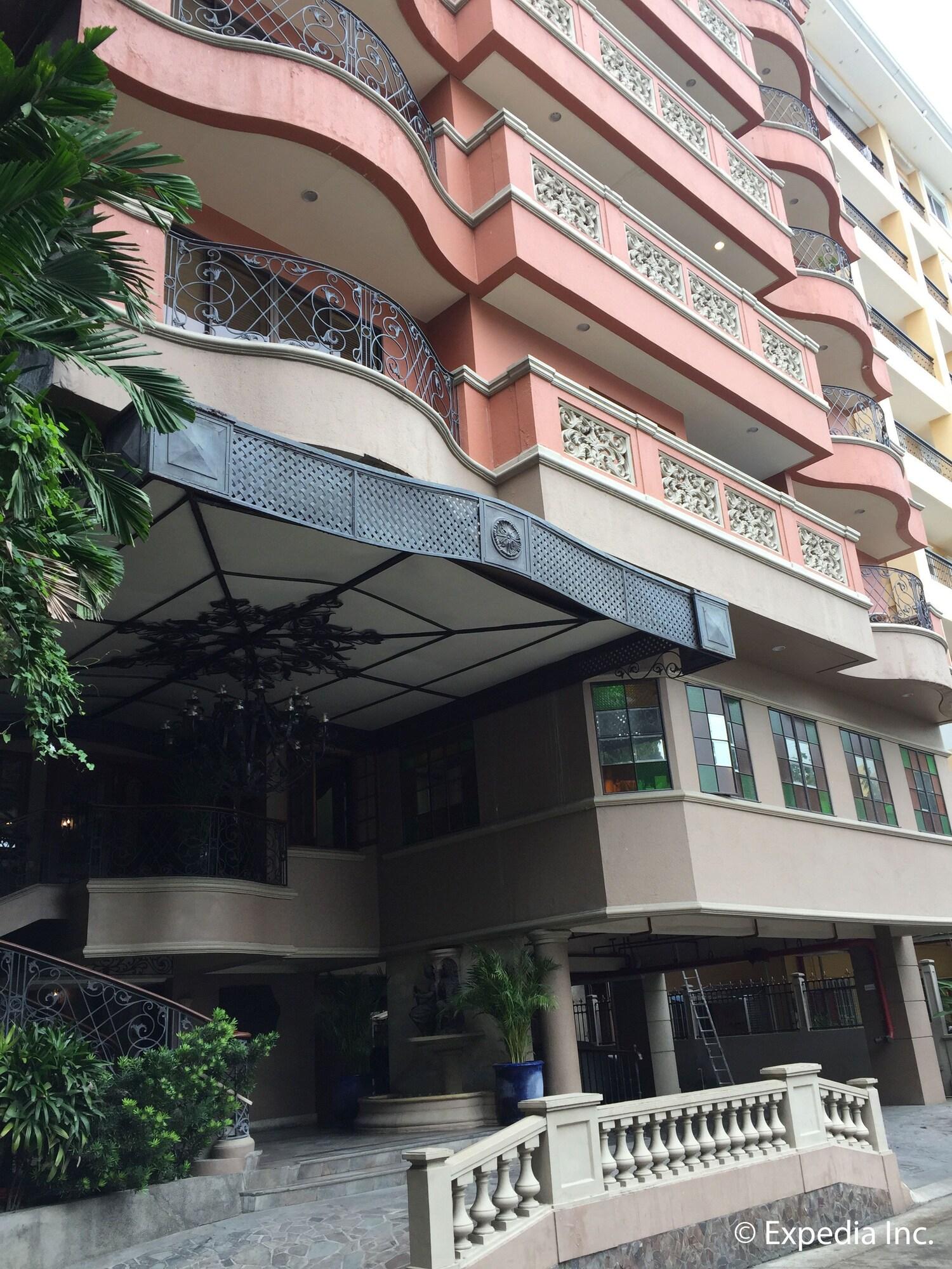 Varios Sophia Suites Residence Hotel