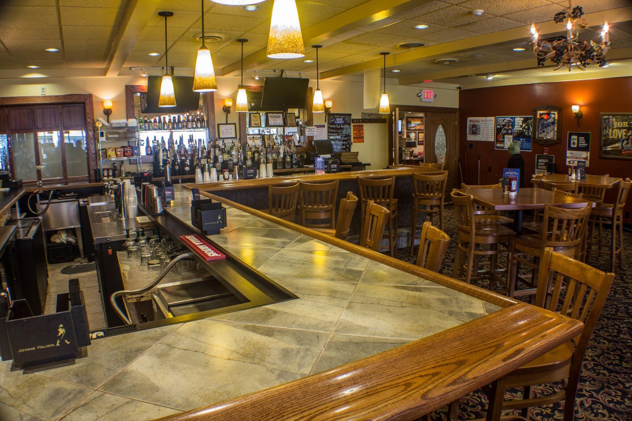 Bar/Salón Quality Inn & Suites Conference Center Across from Casino
