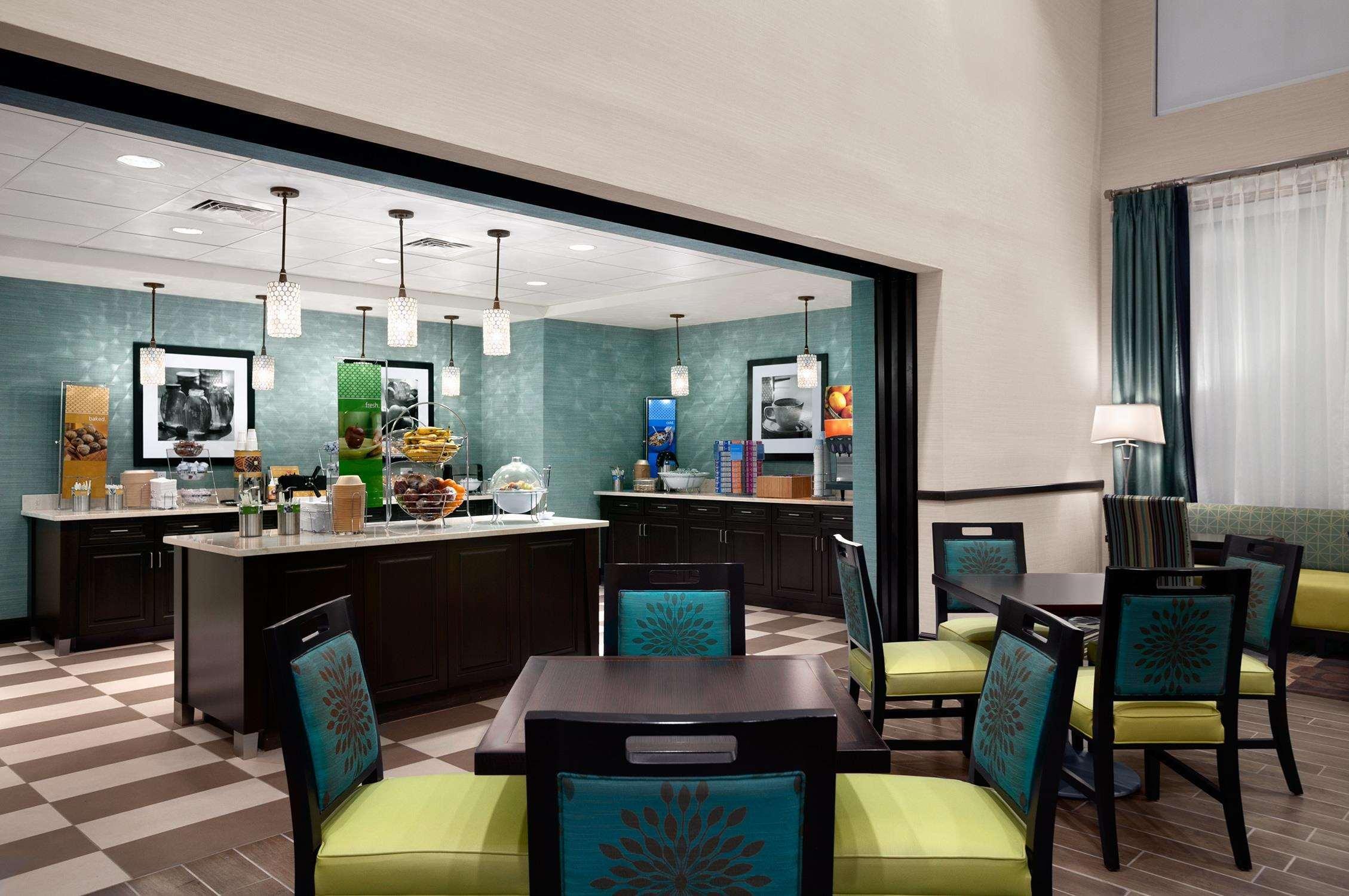 Restaurant Hampton Inn & Suites Huntsville/Research Park Area