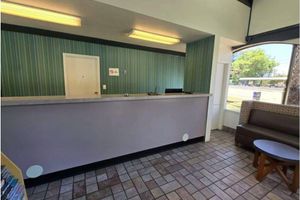 Alojamiento - Stay at Super 8 by Wyndham, conveniently located 8 minutes from Levi’s Stadium