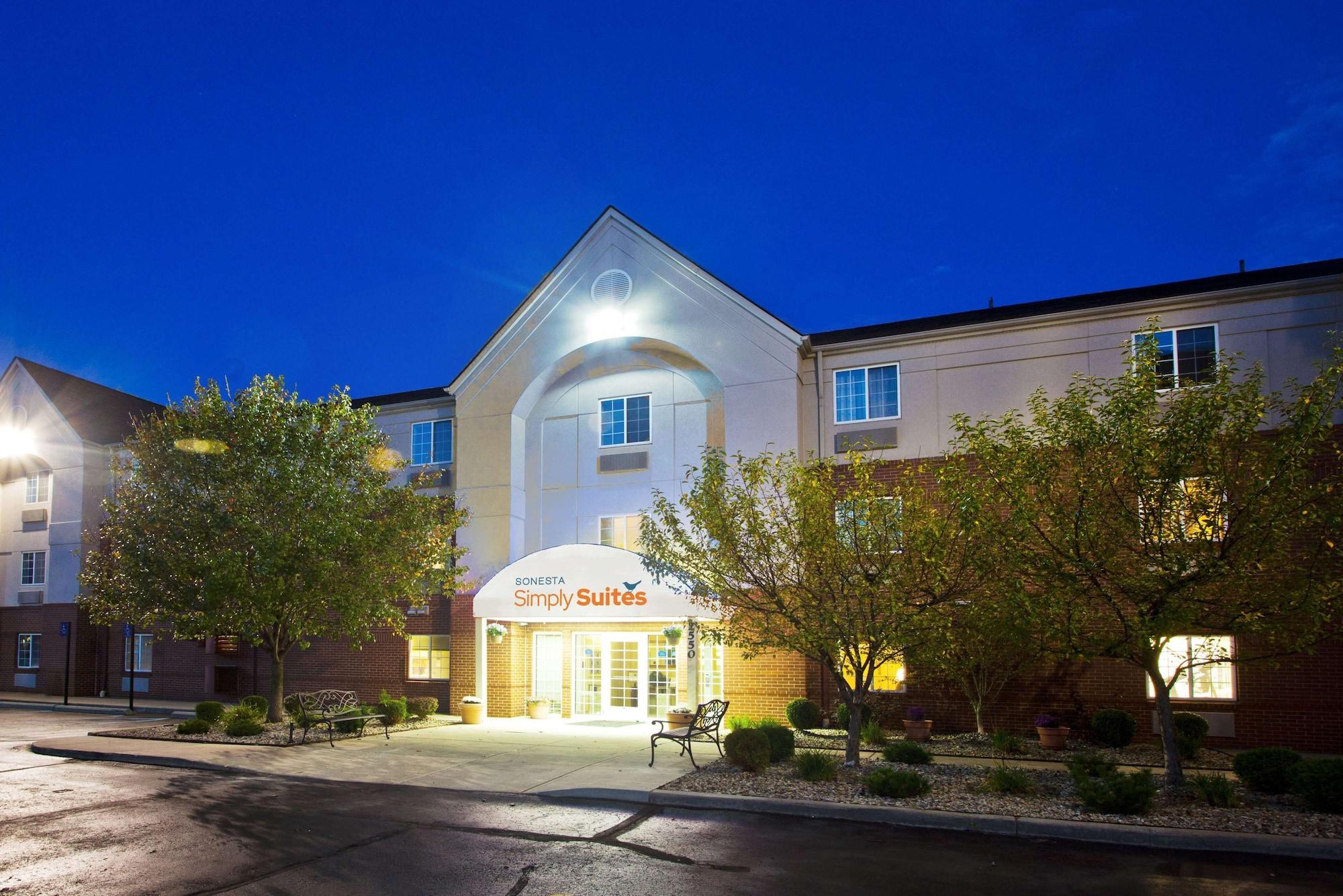 Varios Sonesta Simply Suites Detroit Troy