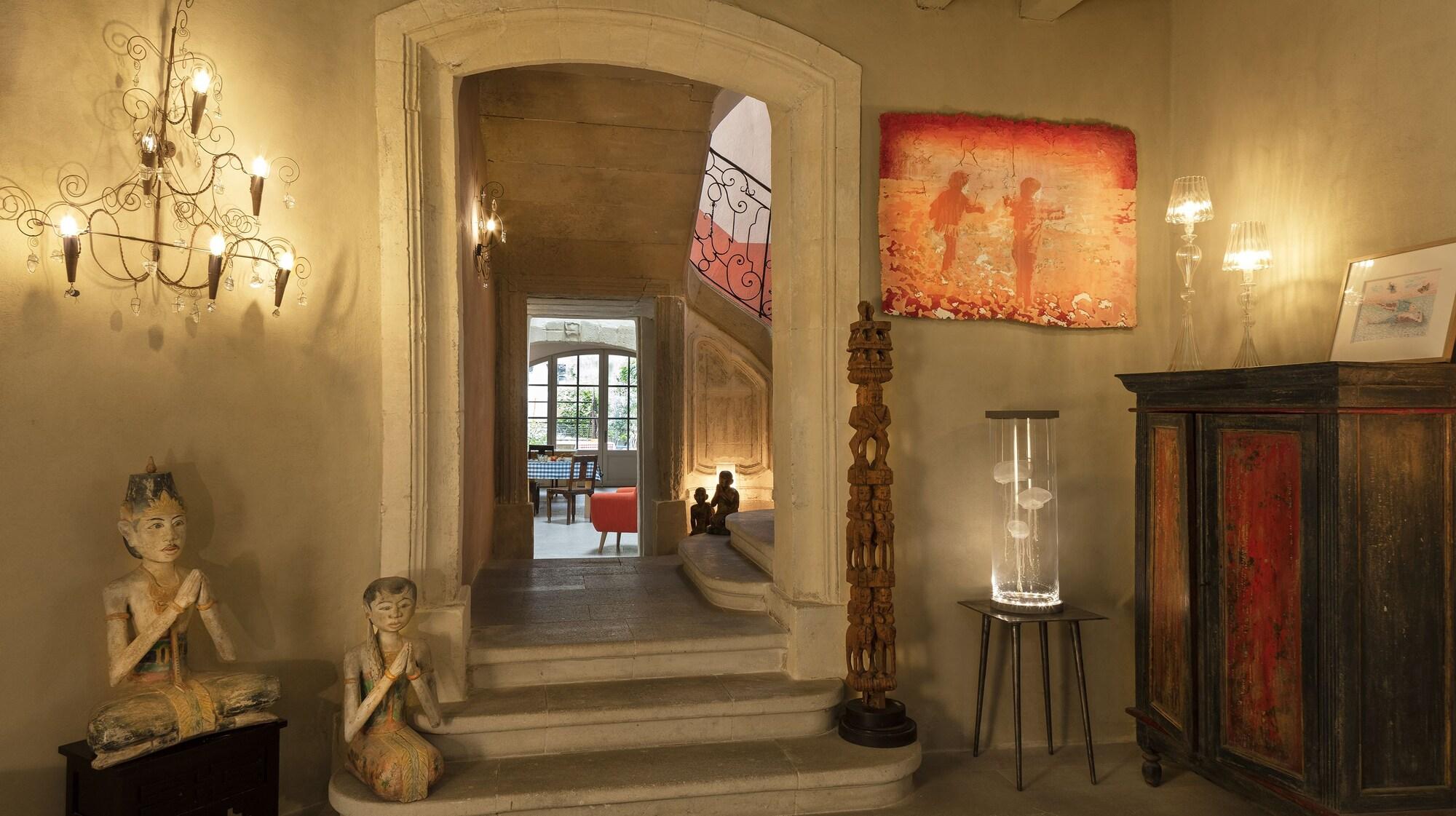 Vista Lobby La Maison sur la Sorgue - Esprit de France