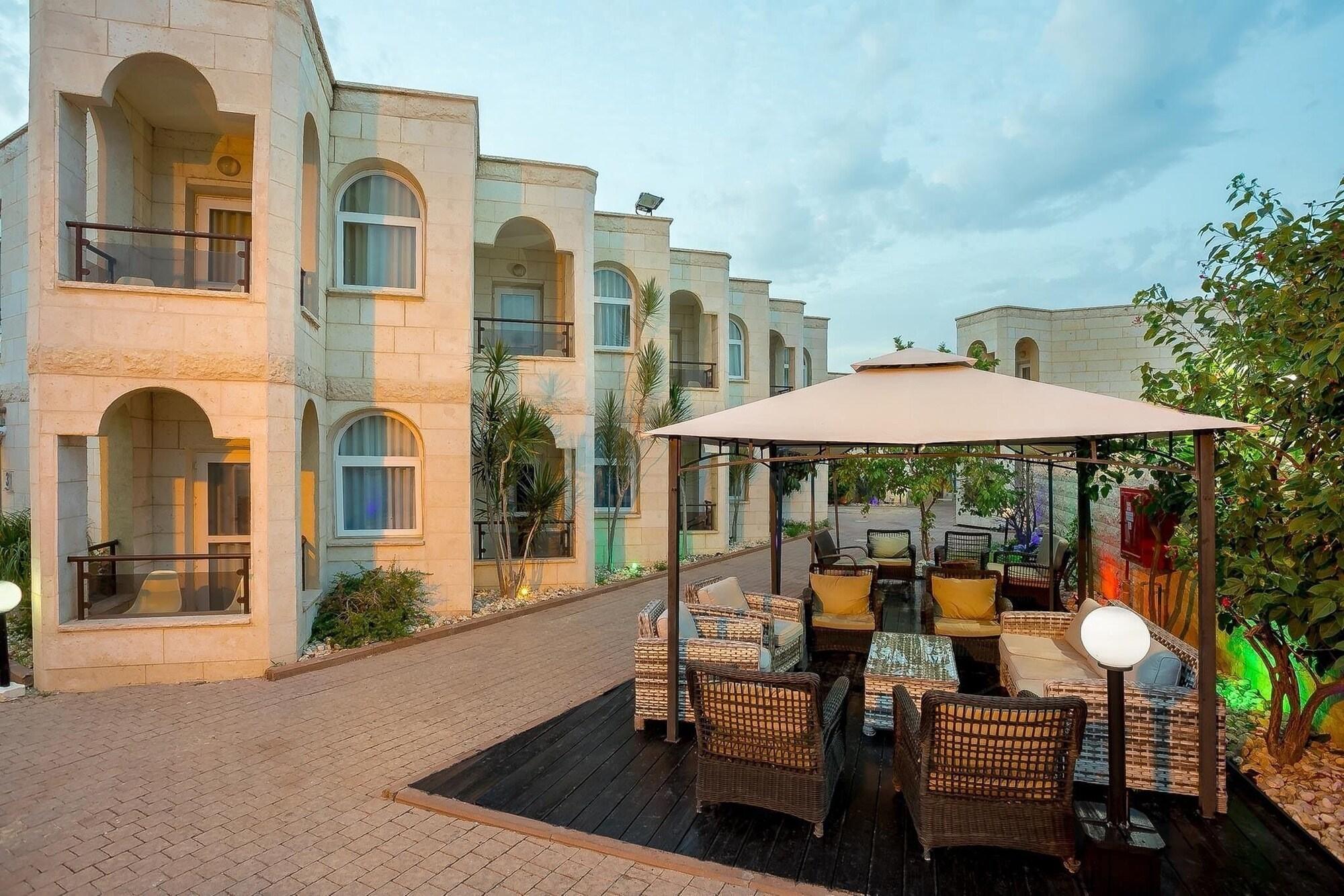 Vista Exterior Acco Beach Hotel