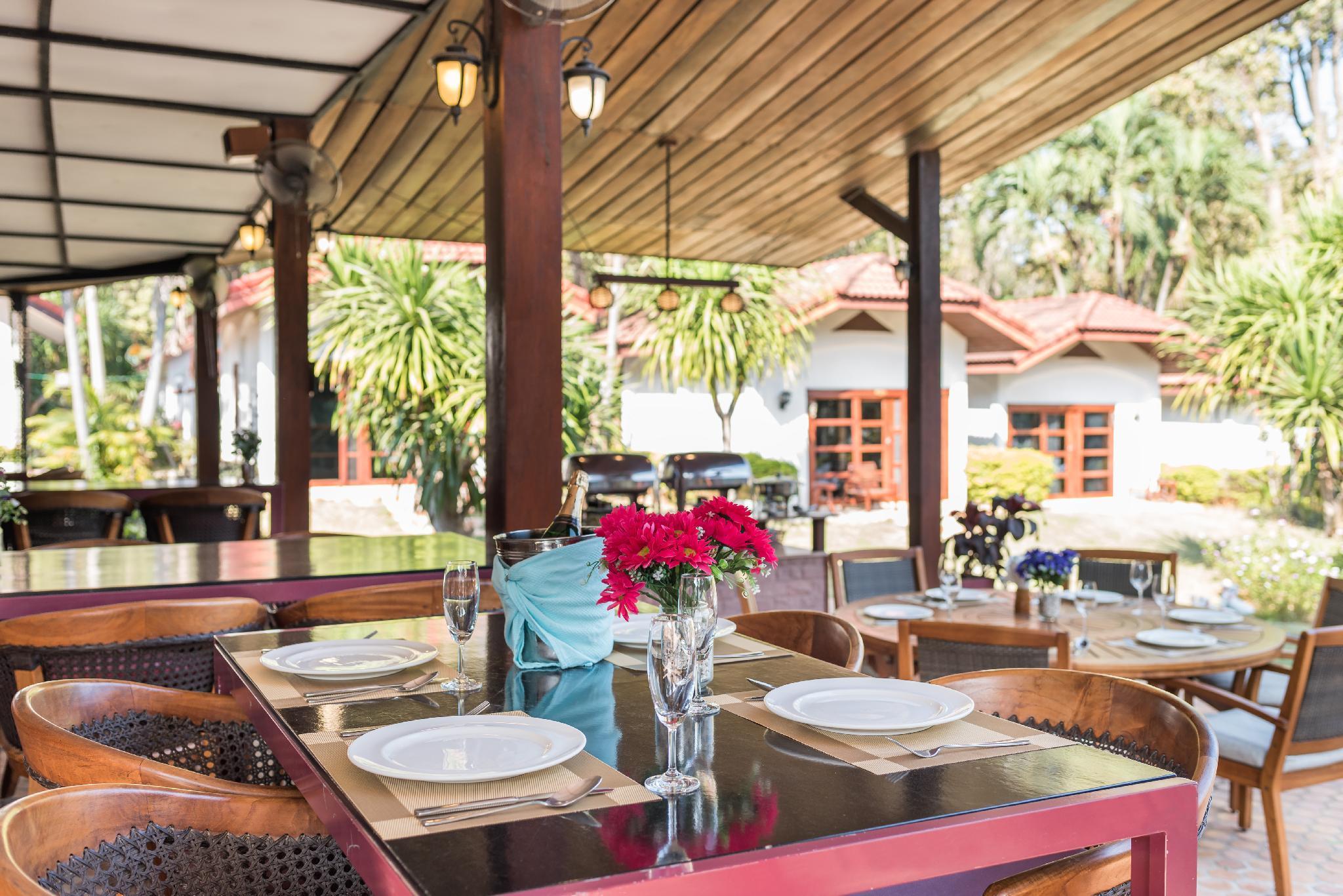 Vista Lobby Eco Valley Lodge