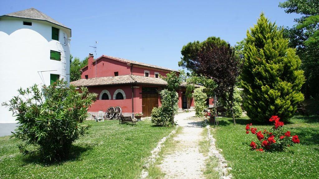 Varios Agriturismo Case Mori