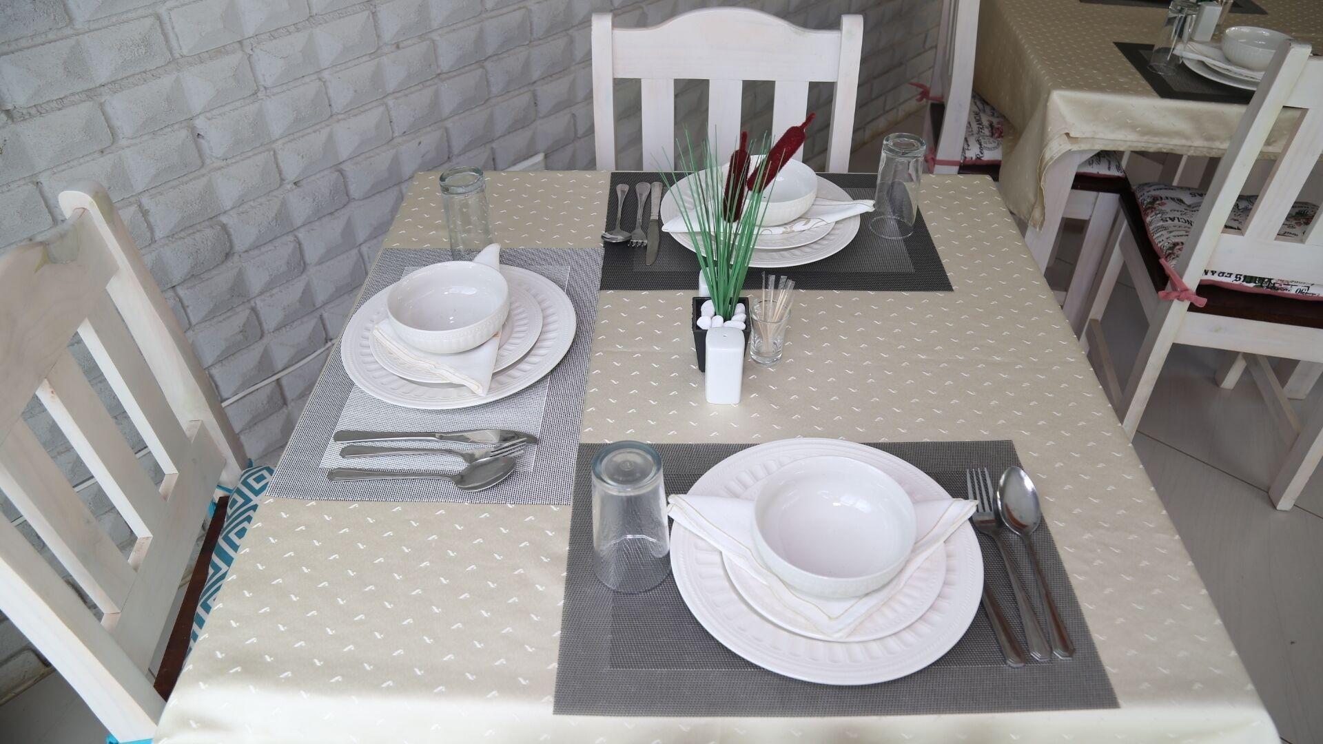 Restaurant Roba Monakedi Guest Lodge