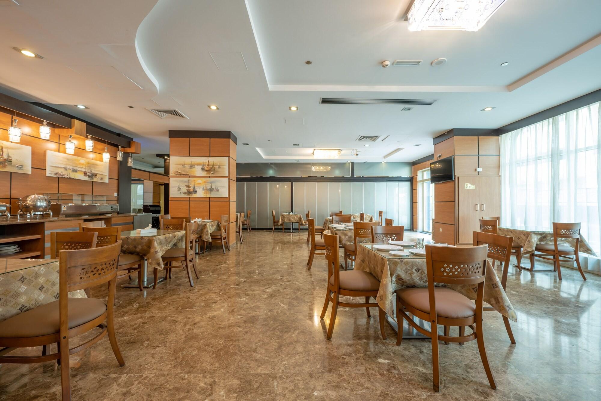Restaurant Pearl Swiss Hotel