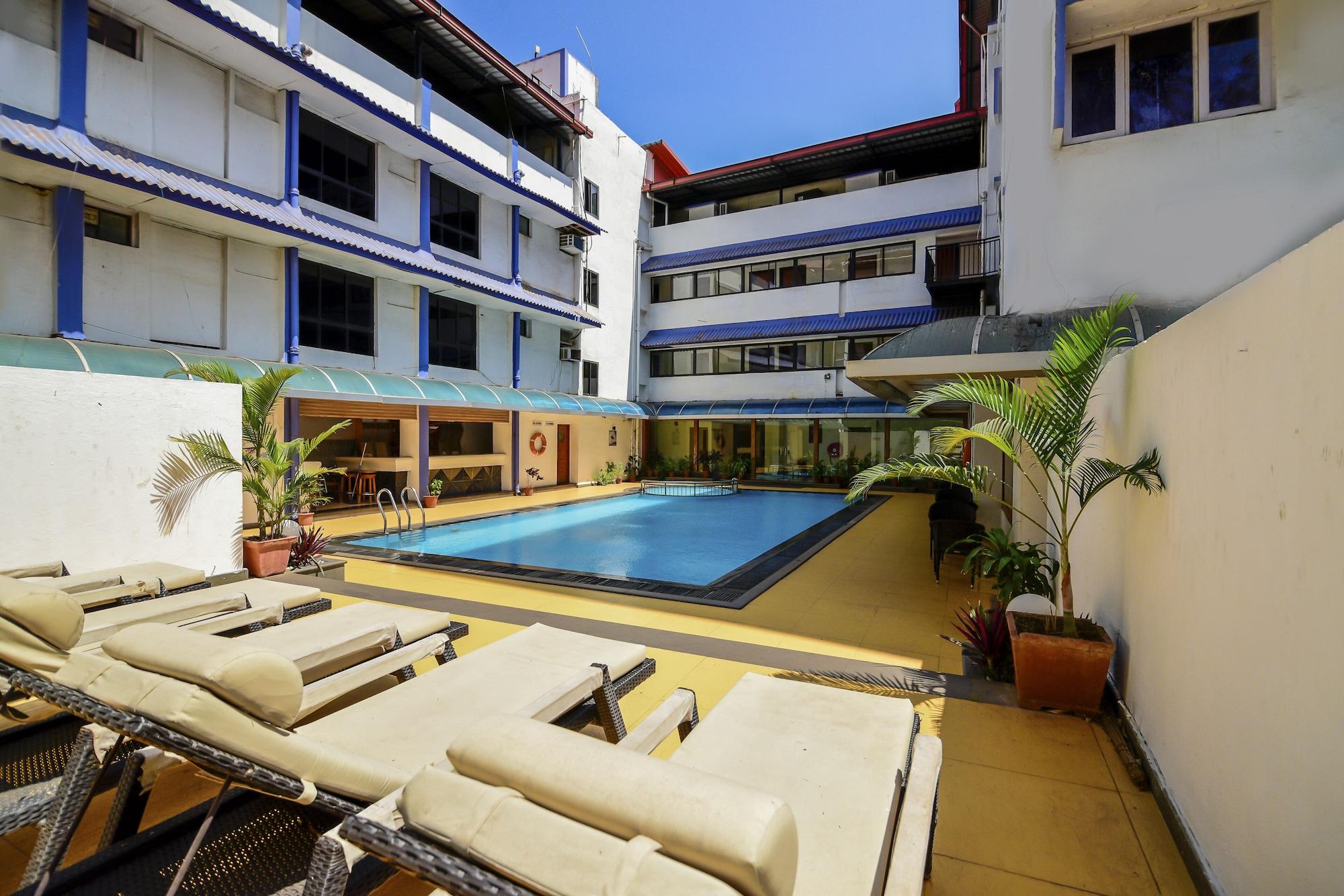 Vista Piscina La-Paz Gardens Beacon Hotel - Vasco da Gama Goa