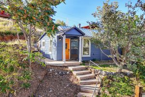 Arriendo temporal - Historic Retreat w/ Mtn Views in Pioche!