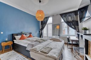 Alquiler Vacacional - 9/Comenstay.be/ 220m2 Vintage FOUR APTS @CityCenter Townhouse Big Groups 20+ppl