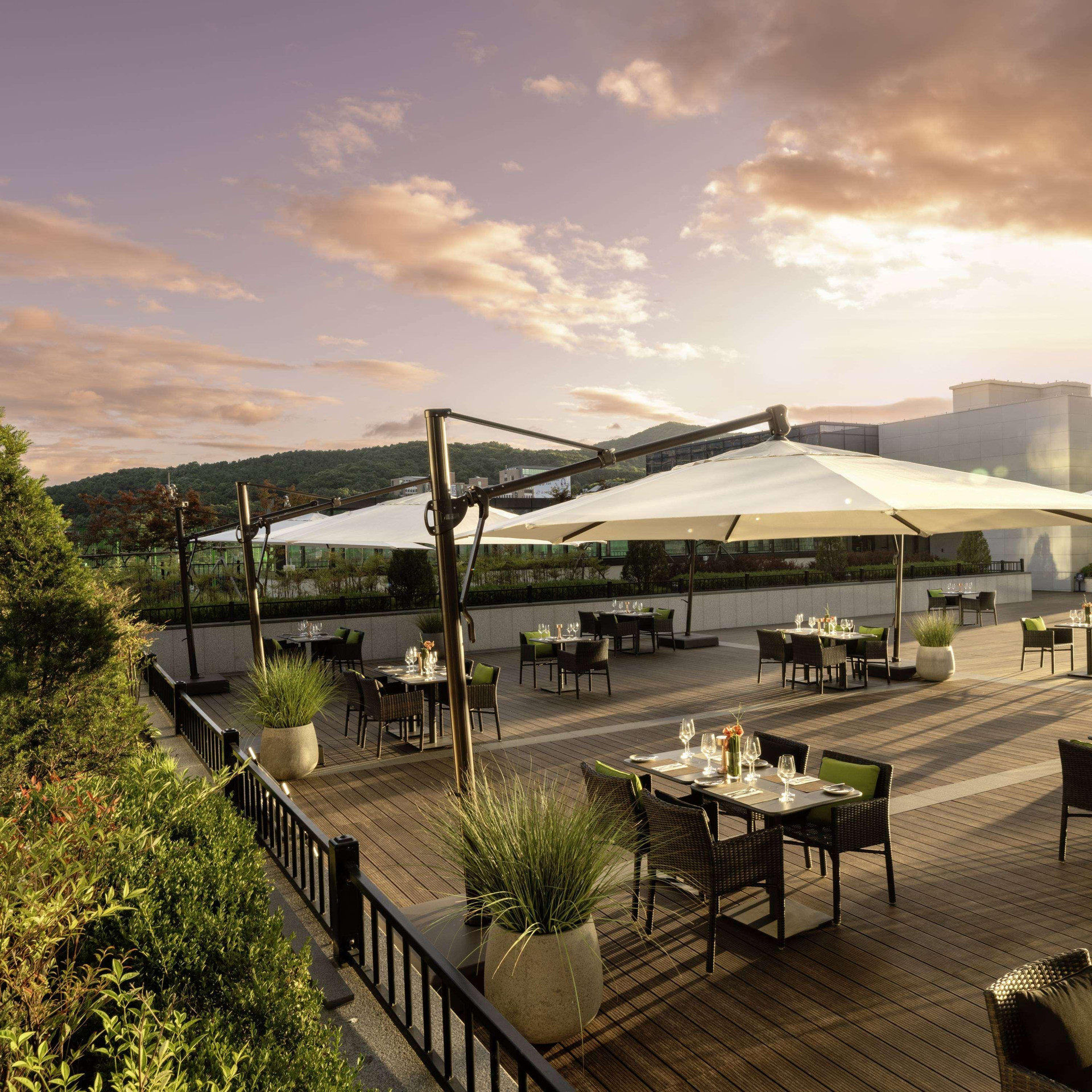 Vista Exterior Doubletree By Hilton Seoul Pangyo