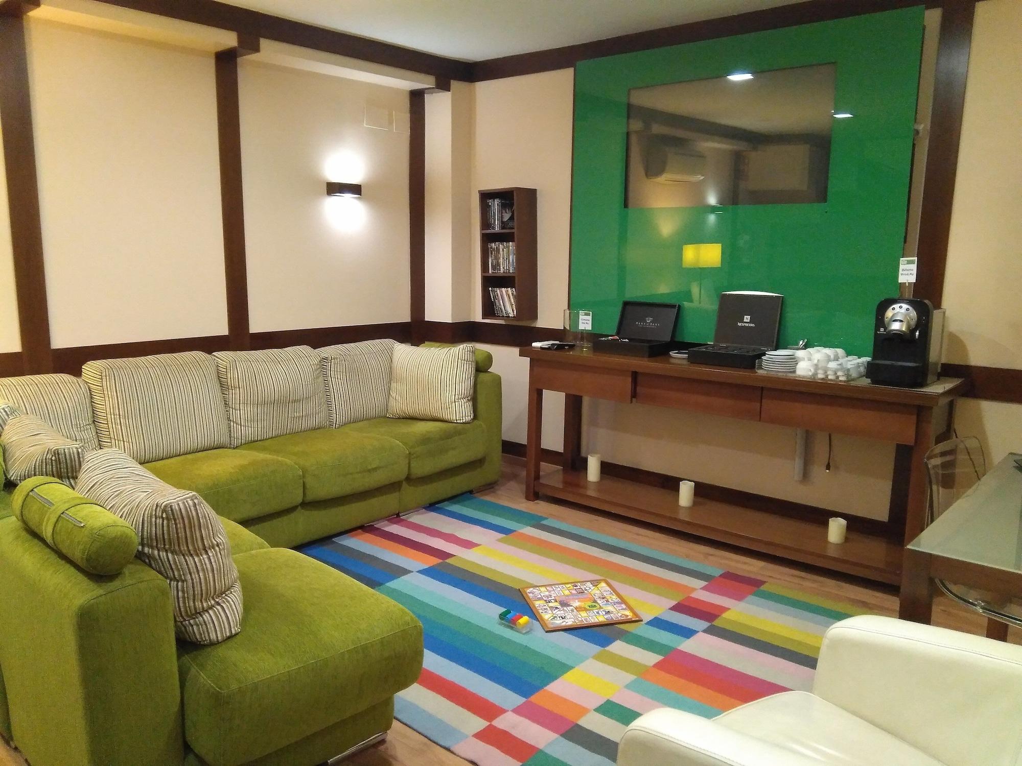Instalaciones Recreativas Suites Gran Via 44 Apartahotel