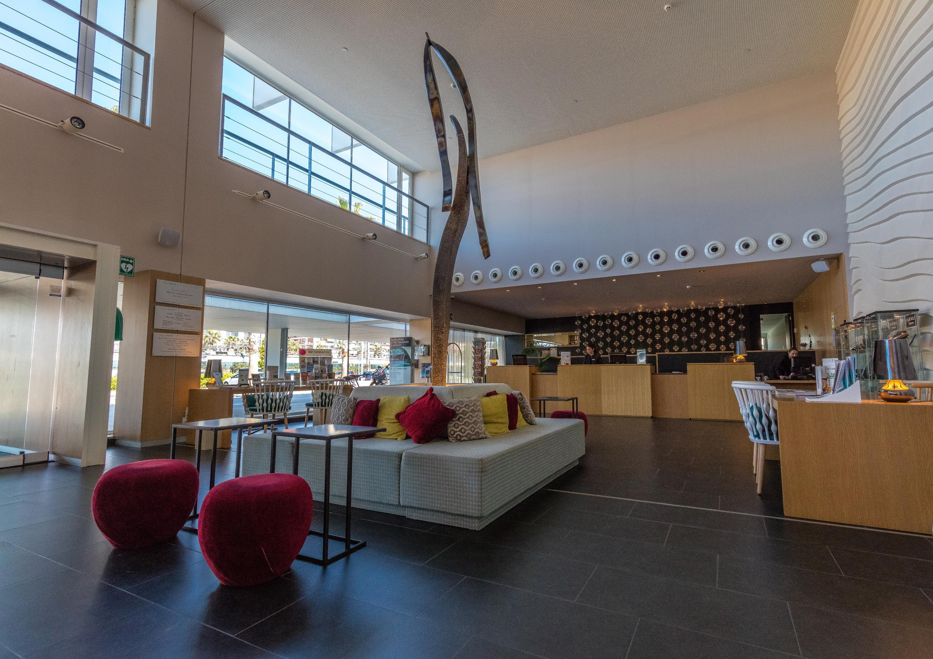 Vista Lobby Hotel Atenea Port Barcelona Mataro