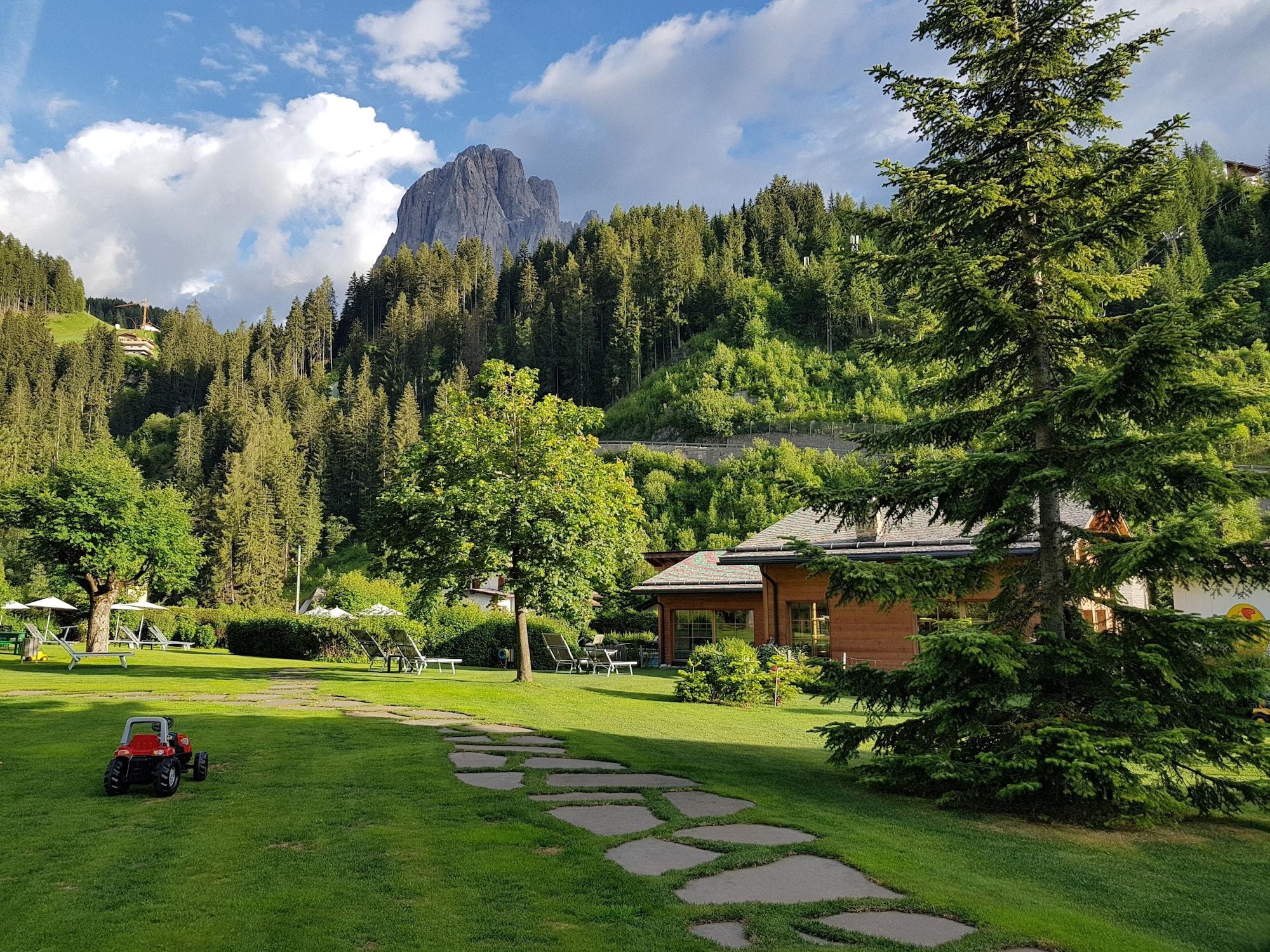 Vista Exterior Family Hotel Posta