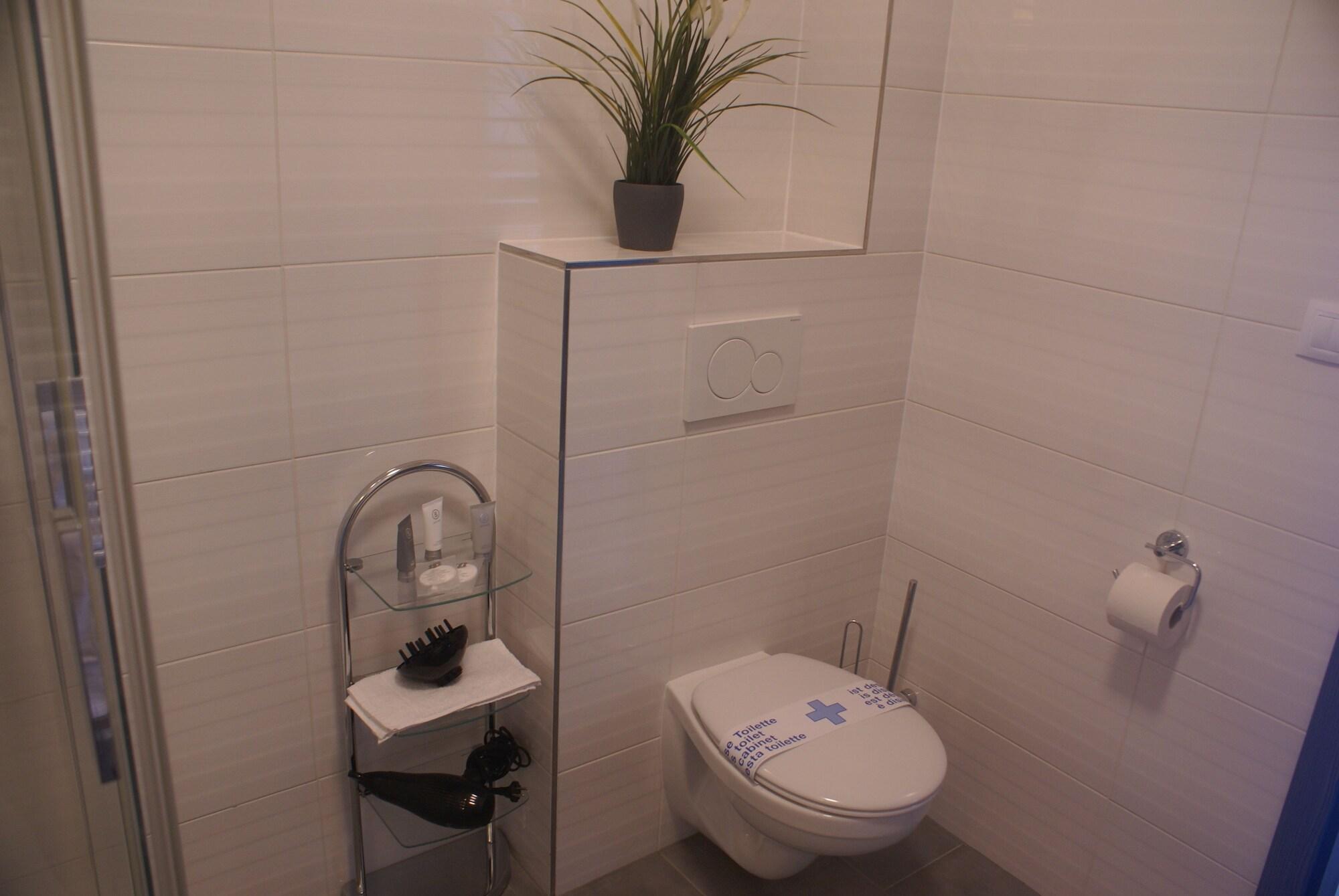 Equipamiento de Habitación Fast Lane Hotel