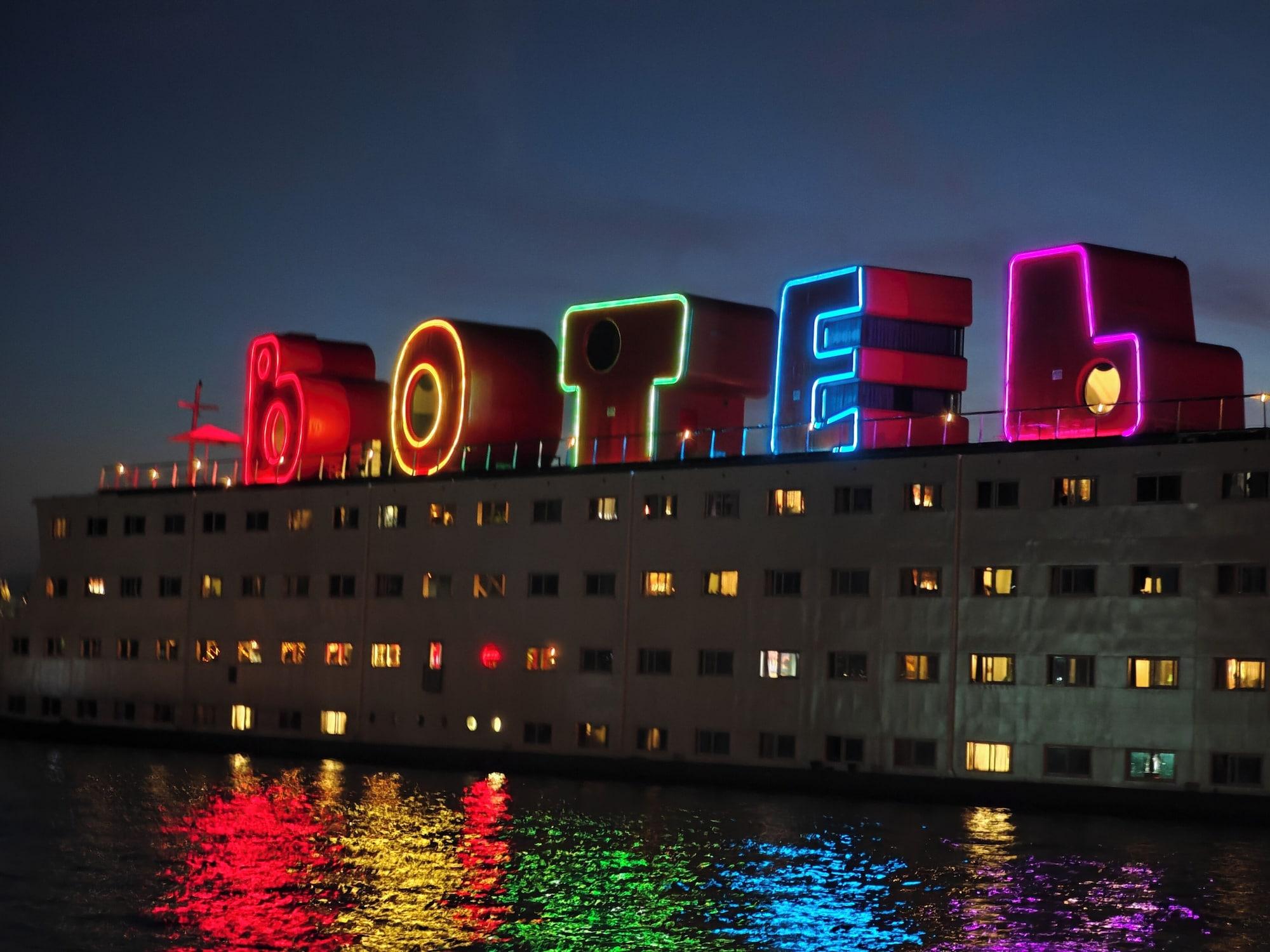 Vista Exterior Botel