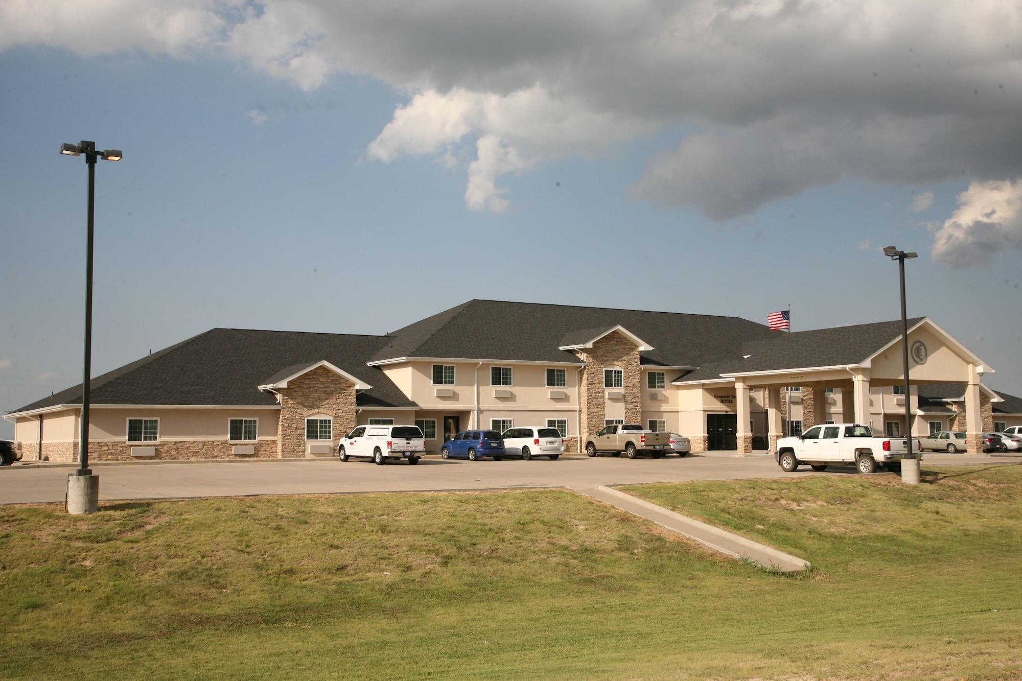 Vista Exterior Corporate East Hotel