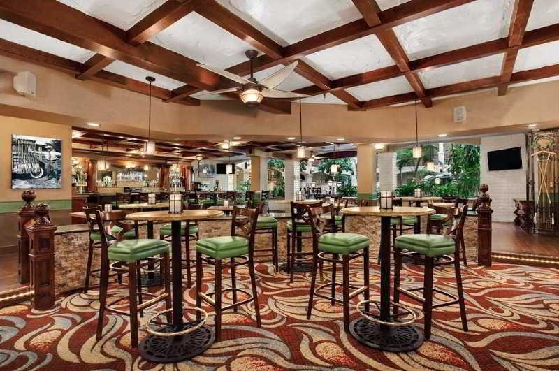Bar/Salón Embassy Suites by Hilton Arcadia Pasadena Area