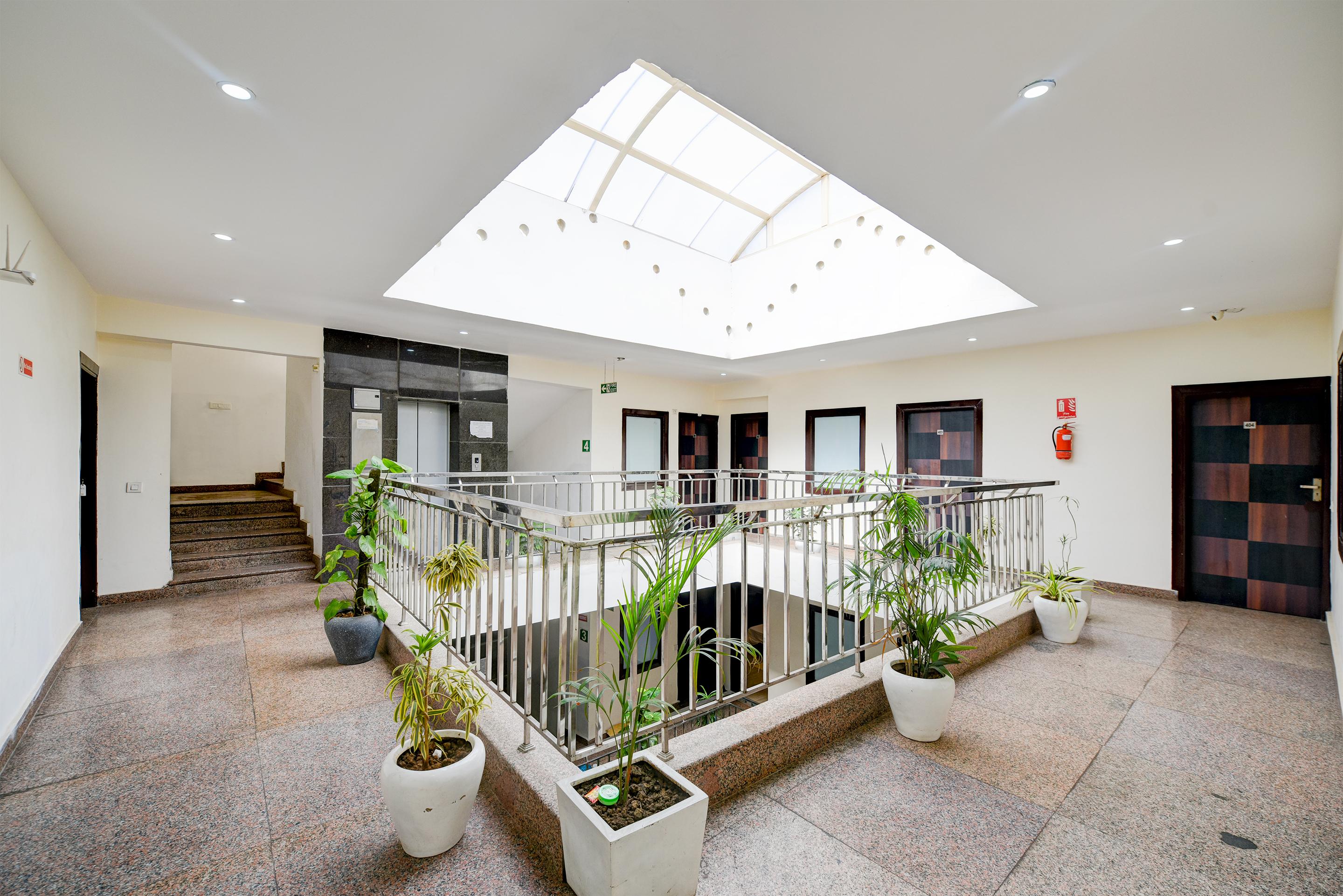 Varios Hotel The white Sand suites