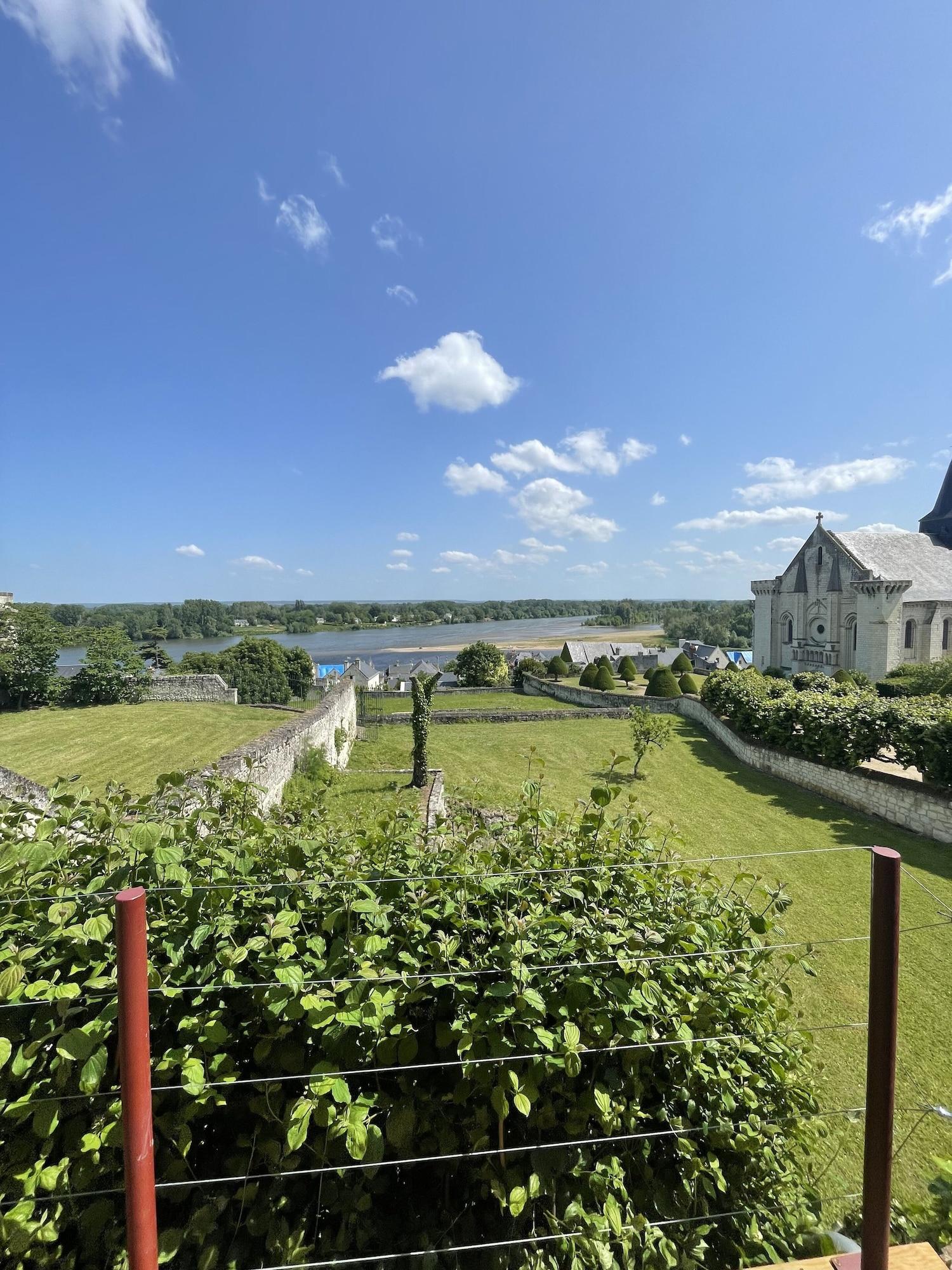 Vista Exterior Château de Candes Art et Spa