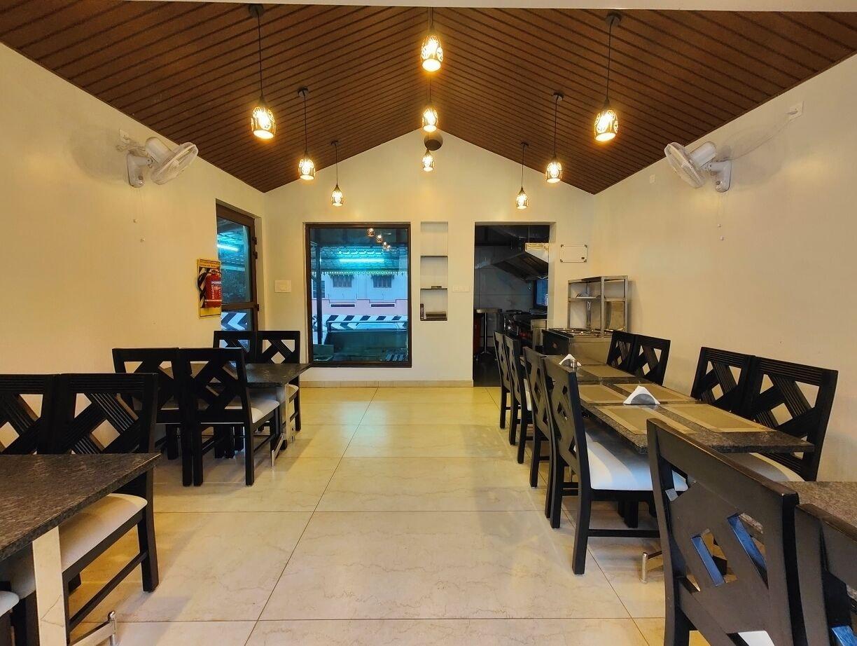 Restaurant MGM Whispering Meadows Yelagiri